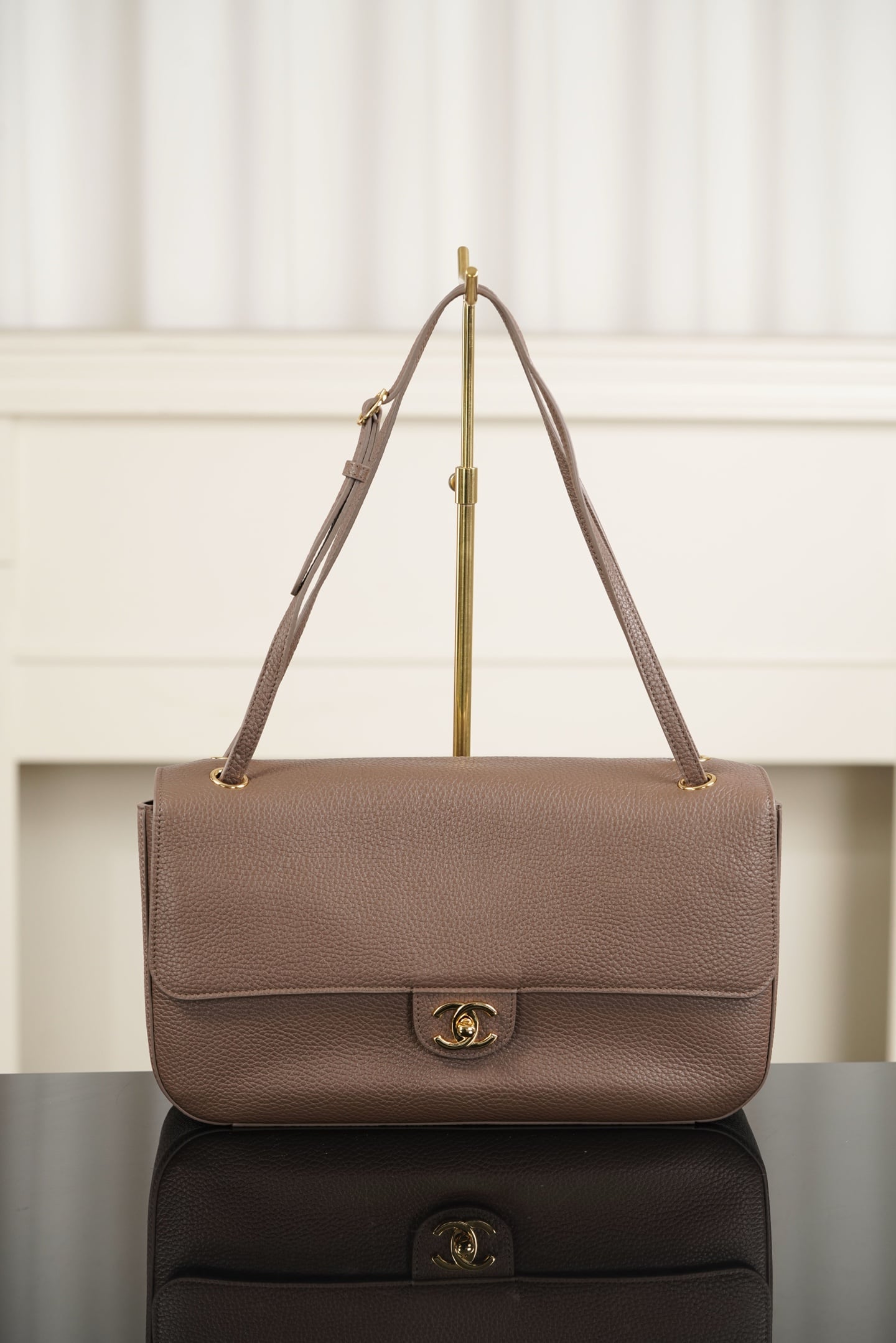 Classic Flap - бордовый - 19.5x32x10см - A96B92 Chanel 26S Classic Flap