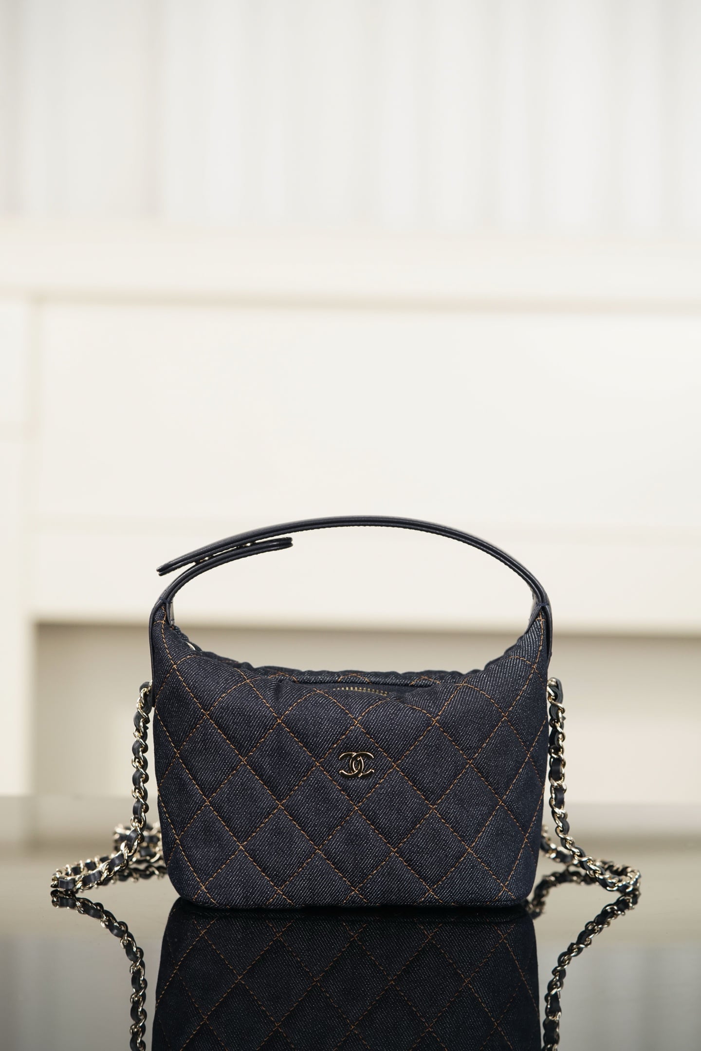Vanity Case - темно-синий - 21.5x19x7.5см - D12036 Chanel 26P Vanity Case
