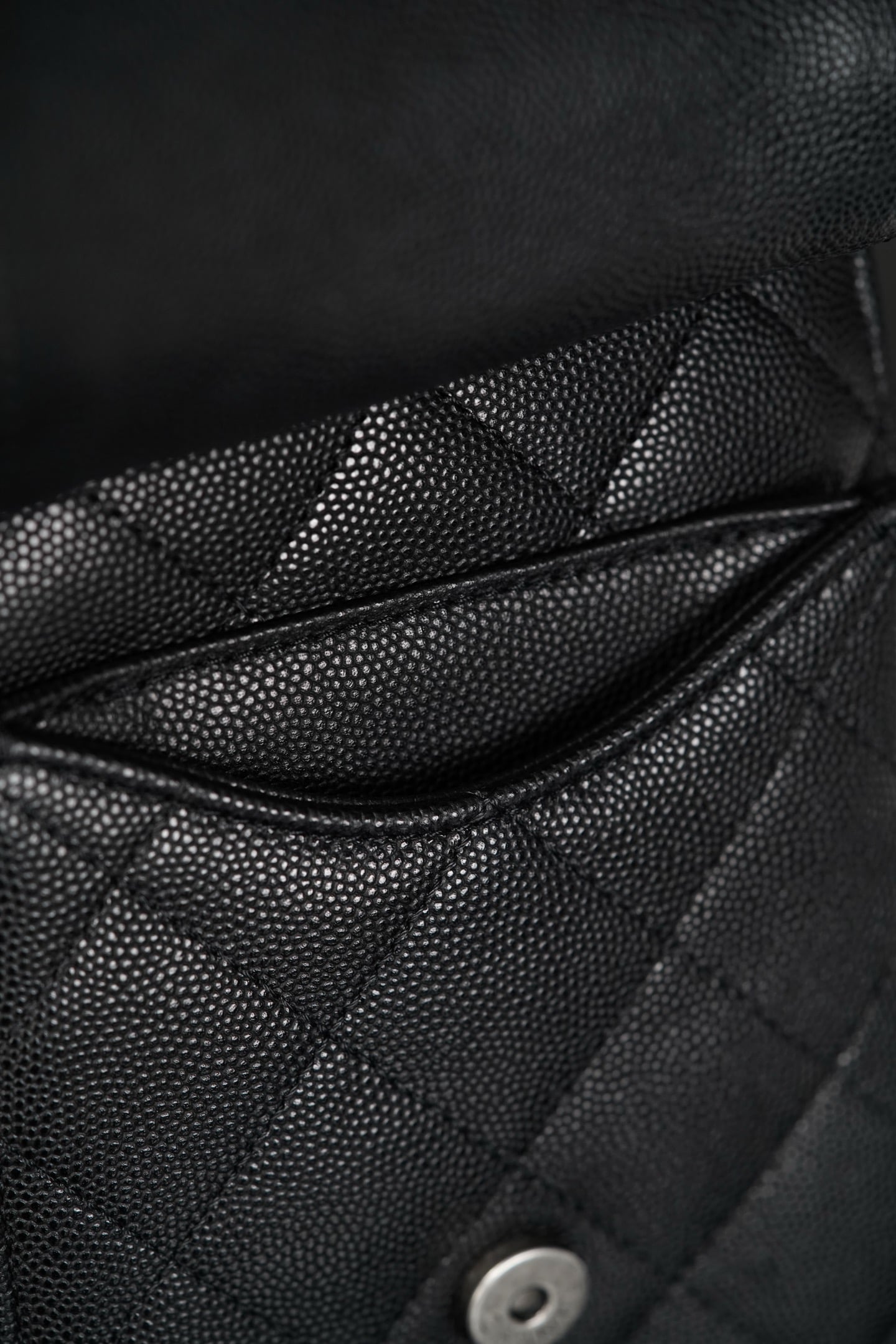 25 Bag - серебристый - 30x26x14см - 0D4A86 Chanel 25S 25 Bag