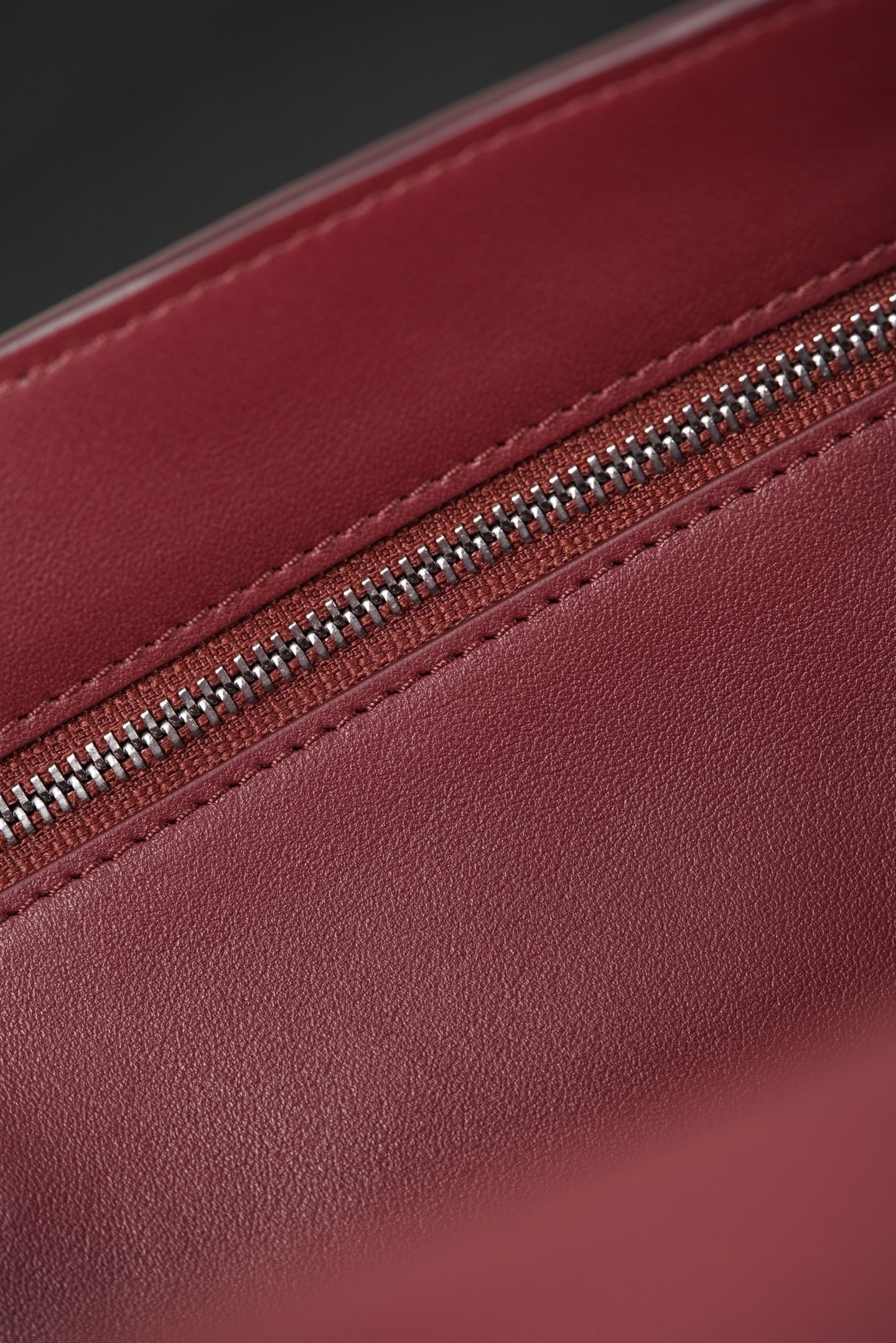 Classic Flap - бордовый - 26x38.5x11см - E9ED66 Chanel 26S Classic Flap