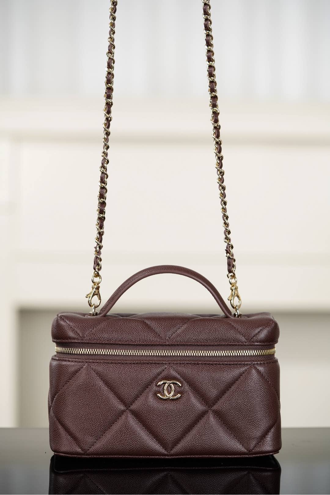 Vanity Case - шоколадный - 17x19.5x5см - D106A5 Chanel 25K Vanity Case