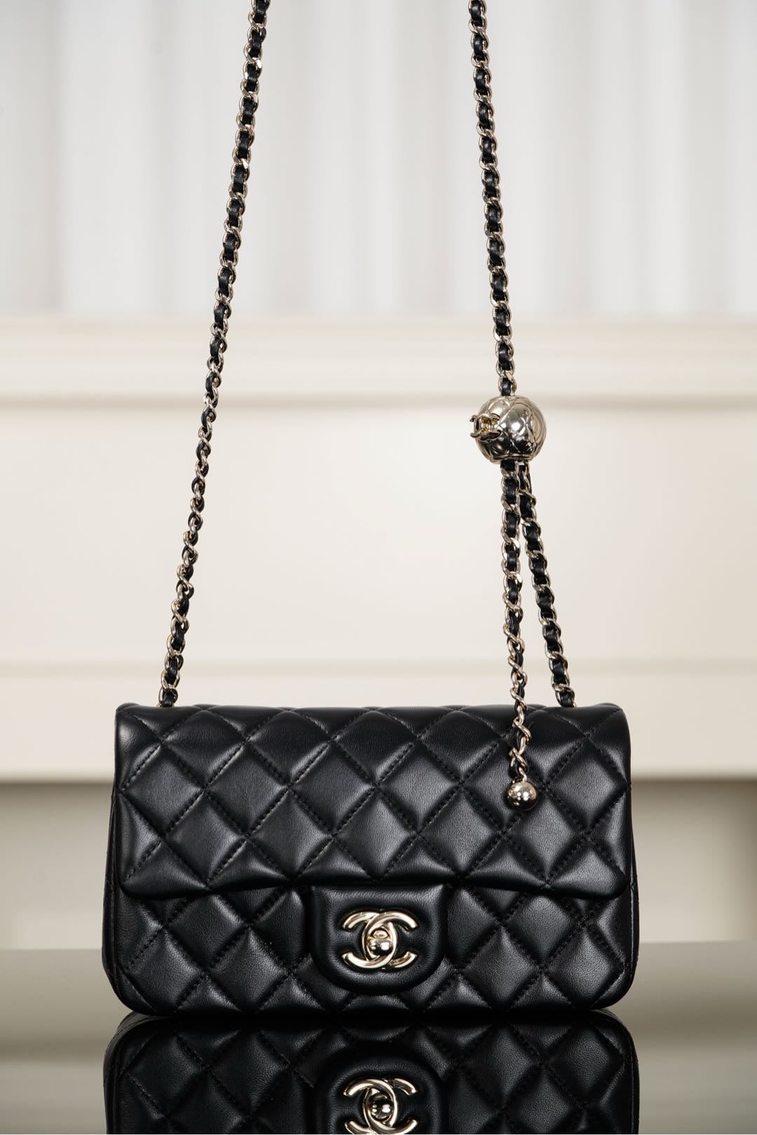 Classic Flap - черный, золотистая фурнитура - 13x20x7см - 4C3CEE Chanel 25K Classic Flap