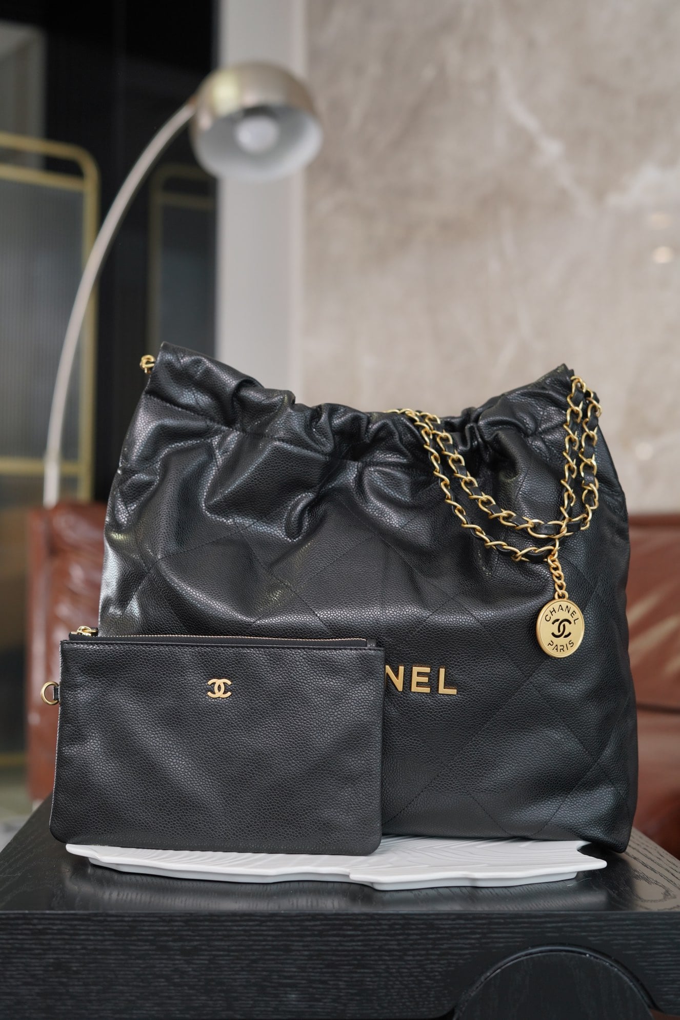 Wallet - черный, золотистая фурнитура - 39x42x8см - 8CE9EB Chanel 24B Wallet