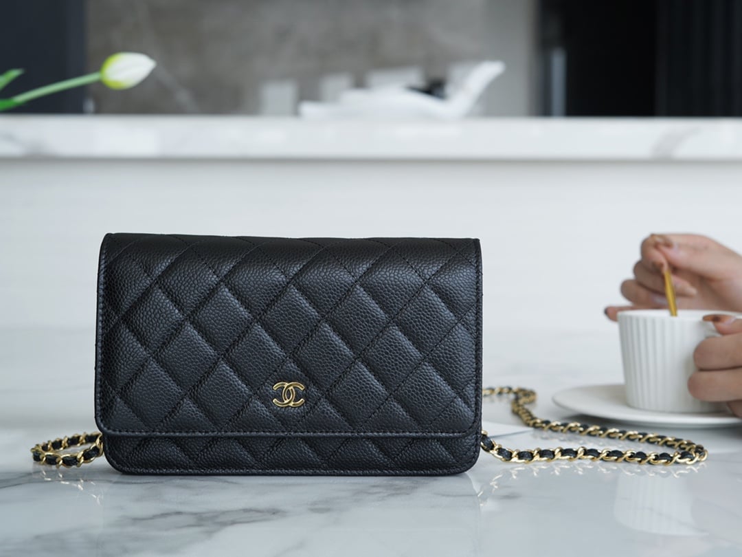 WOC - 19см Chanel WOC