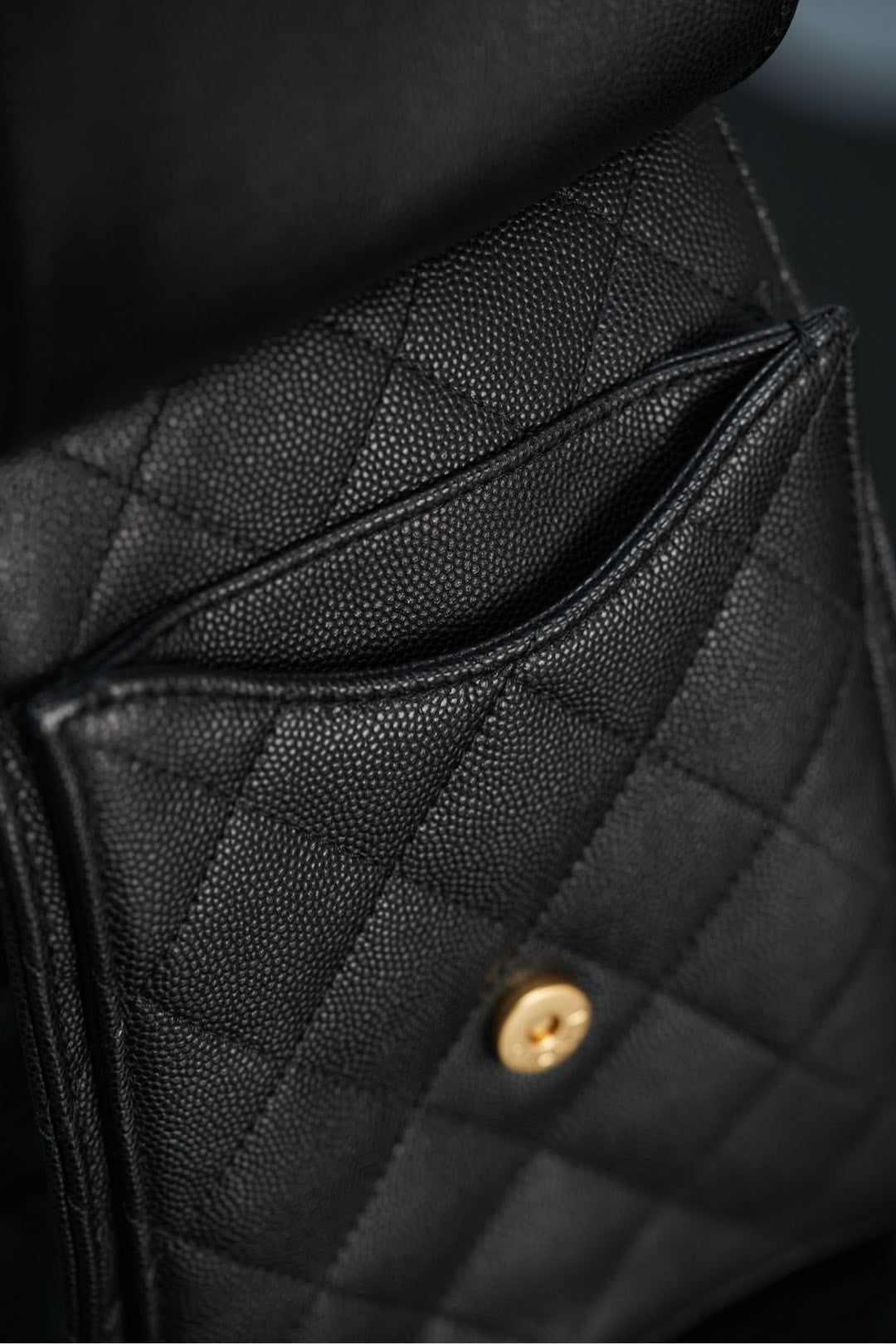 25 Bag - черный, золотистая фурнитура - 40x30x15см Chanel 25S 25 Bag