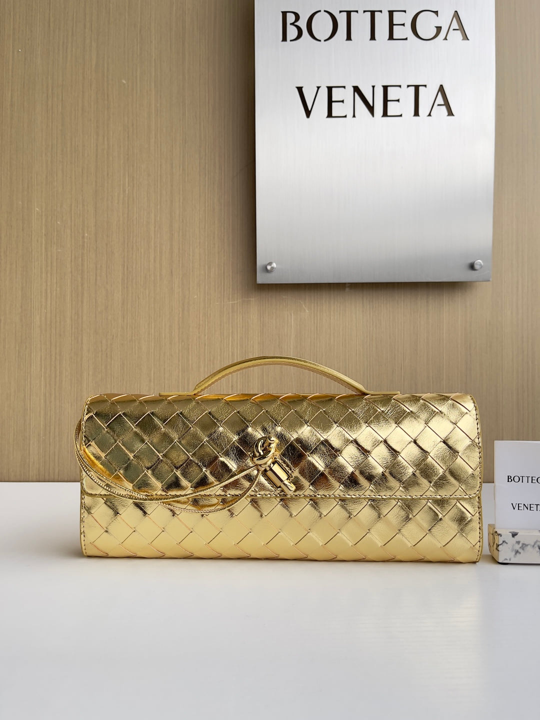 Andiamo Bottega Veneta 741511.A1