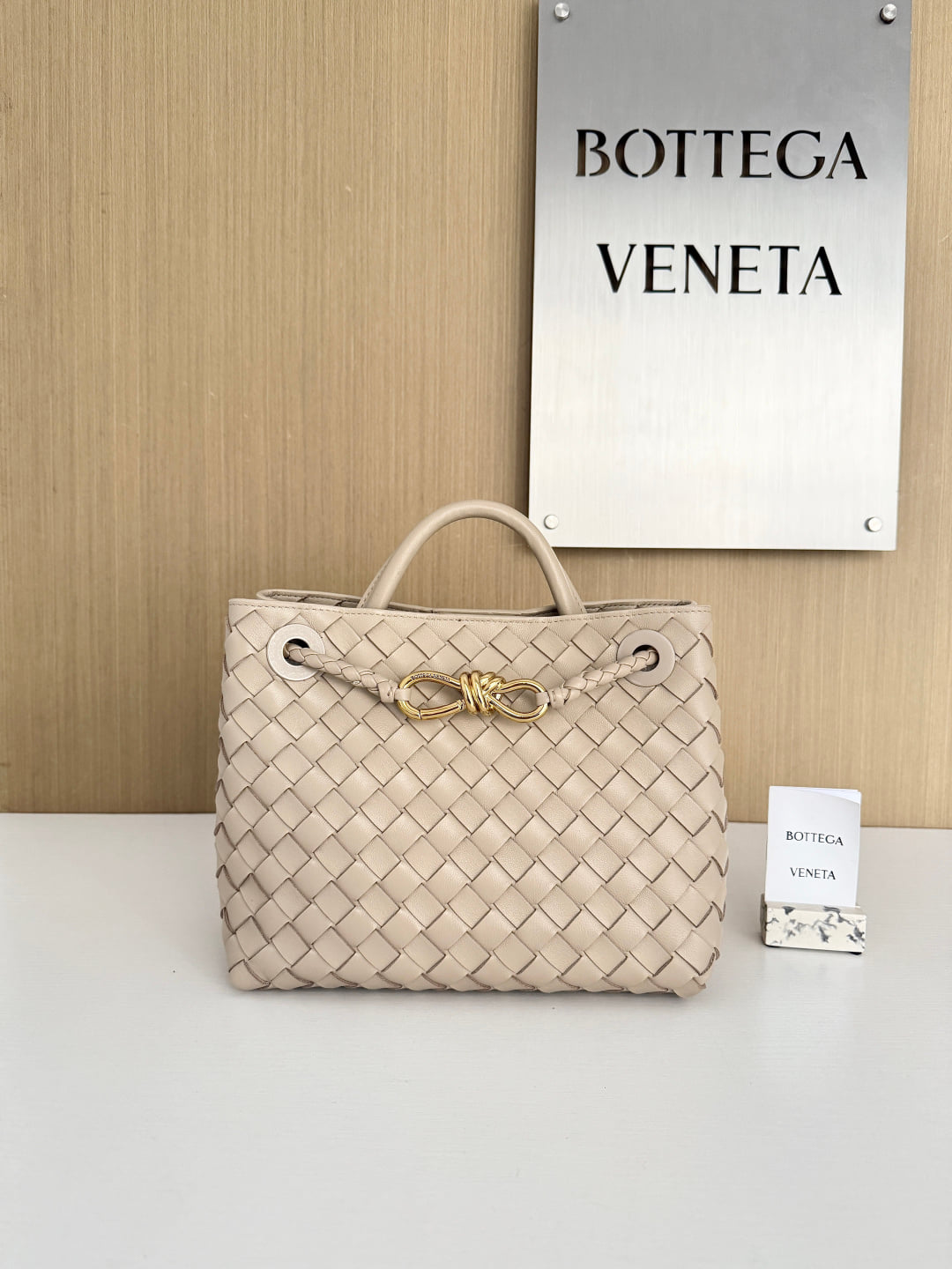 Andiamo Bottega Veneta 743568.A13