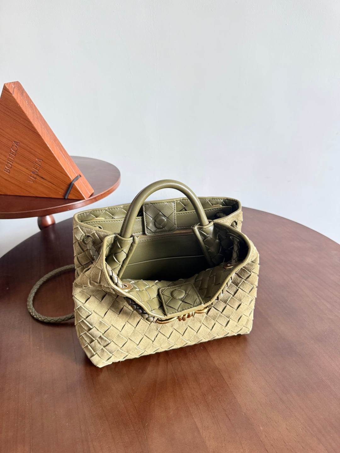 Andiamo Bottega Veneta 743568.A14