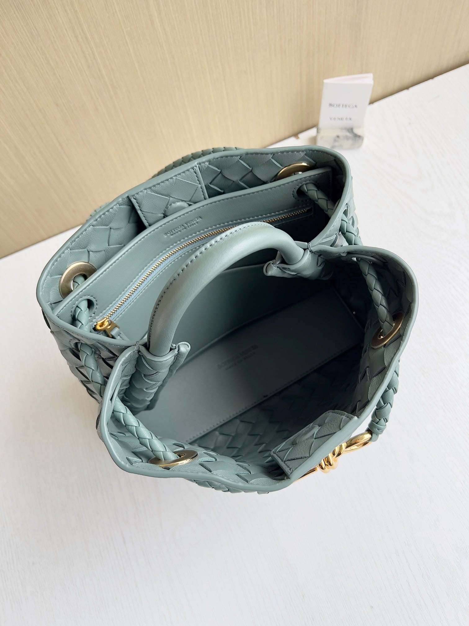Andiamo Bottega Veneta 743568.A16