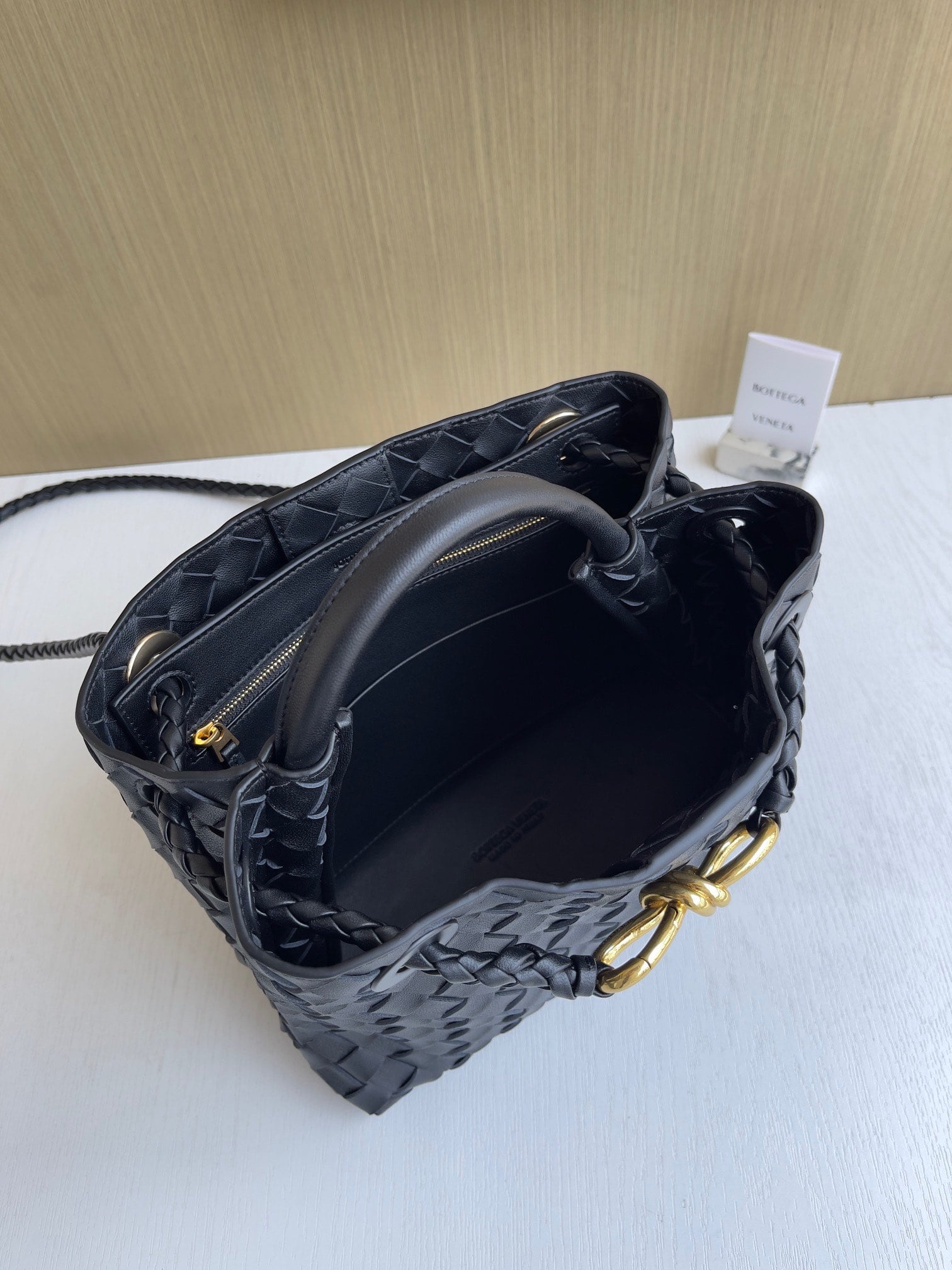Andiamo Bottega Veneta 743568.A22