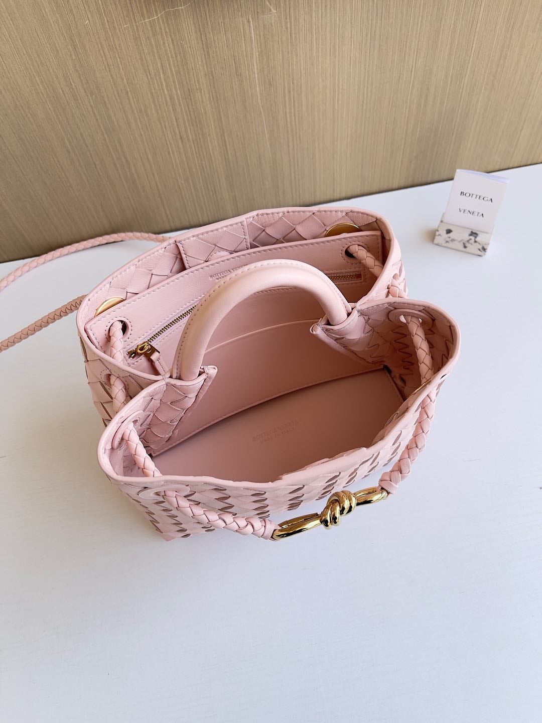 Andiamo Bottega Veneta 743568.A24