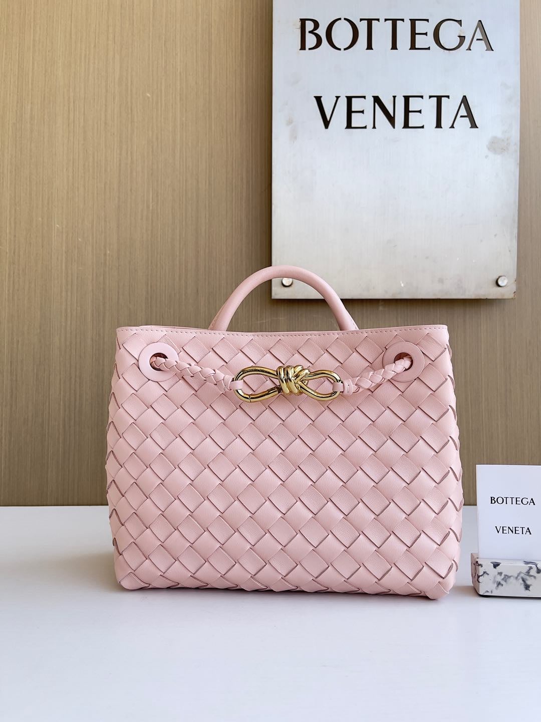 Andiamo Bottega Veneta 743568.A24