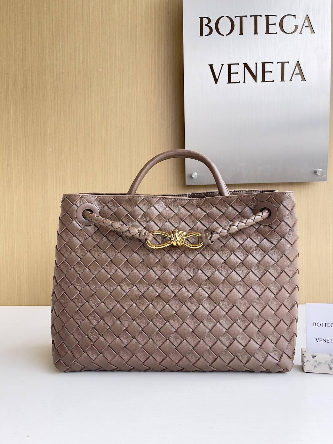 Andiamo Bottega Veneta 743572.A7