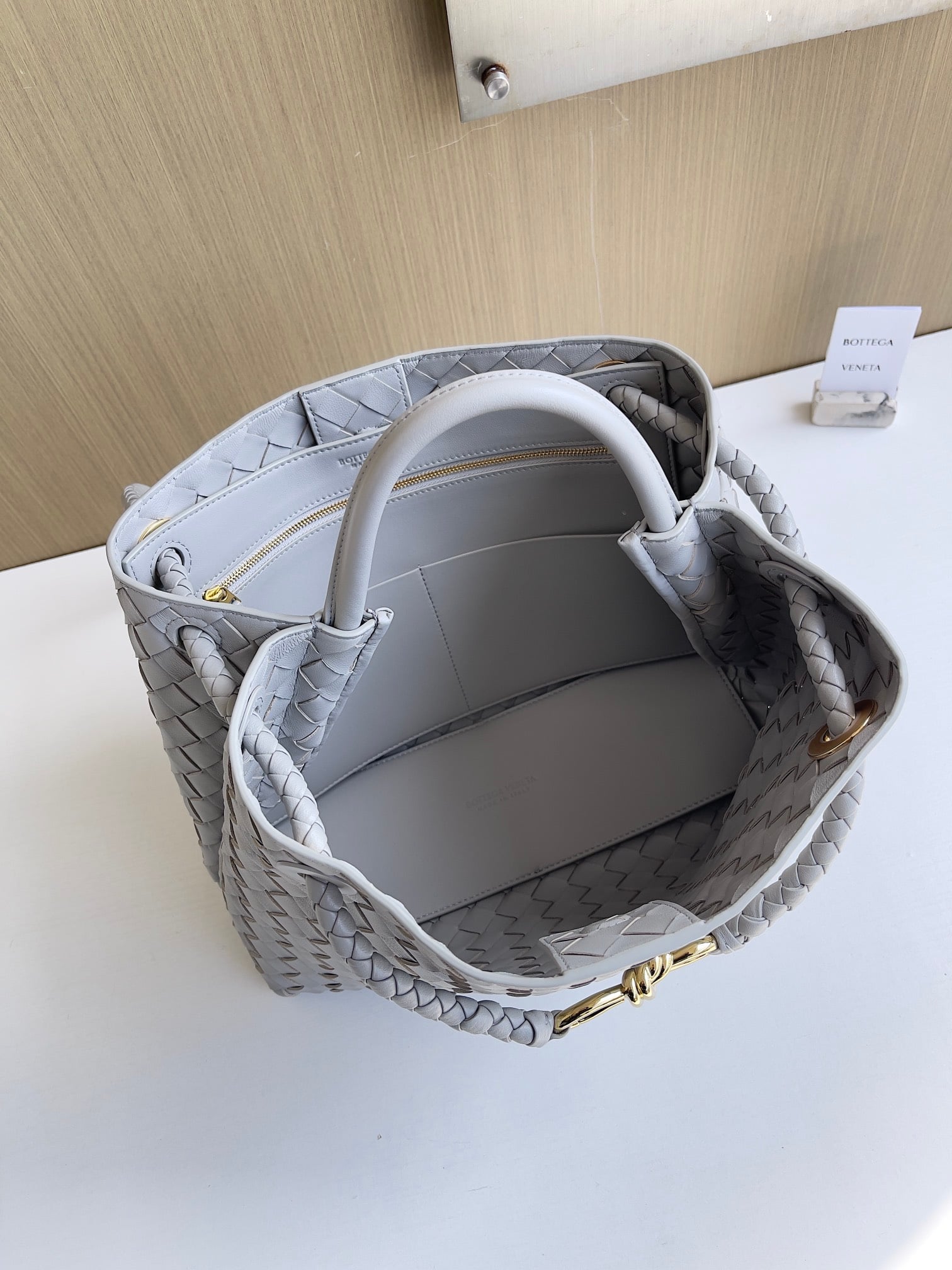 Andiamo Bottega Veneta 743572.A8