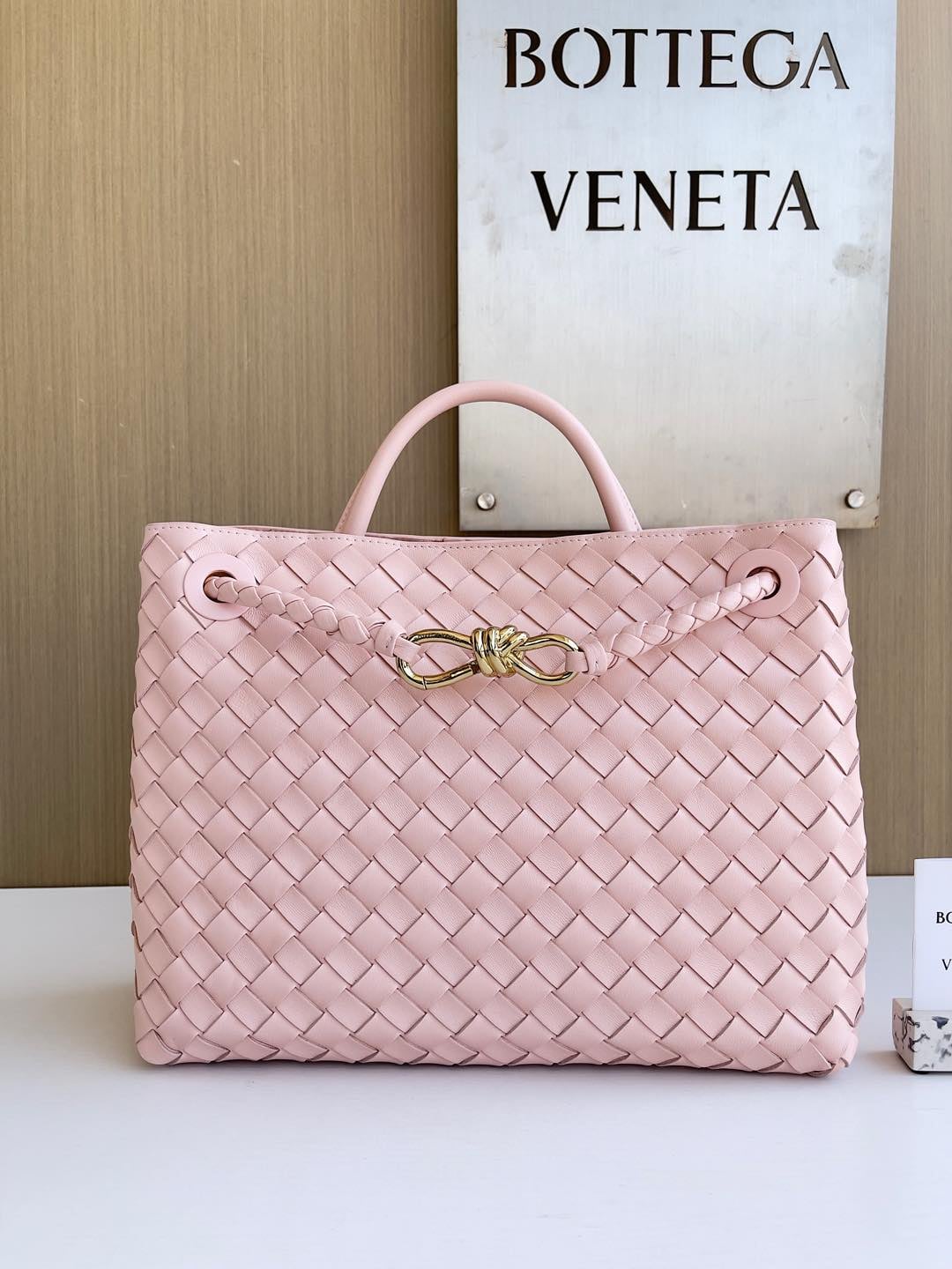 Andiamo Bottega Veneta 743572.A9
