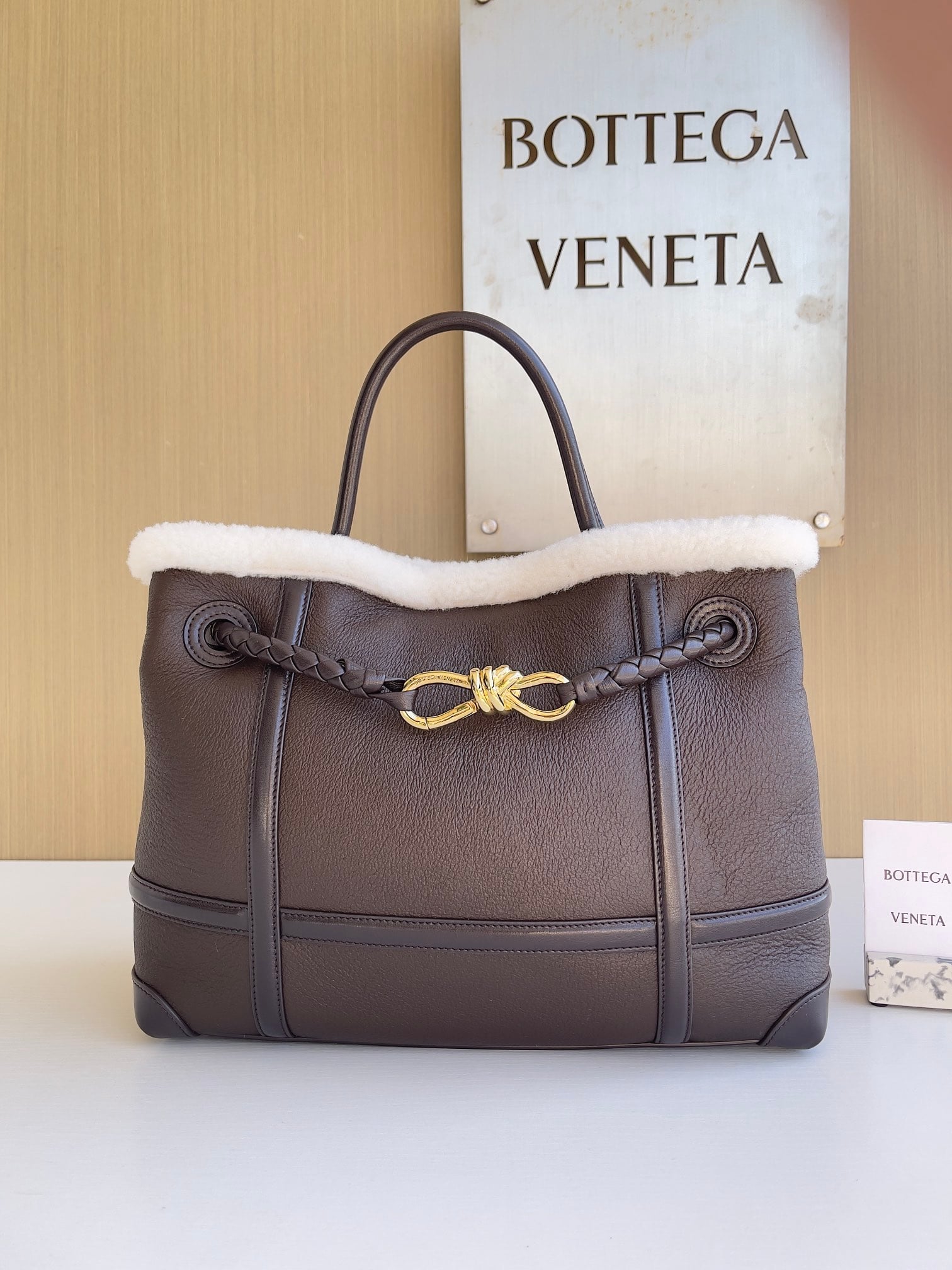 Andiamo Bottega Veneta 743572.A10