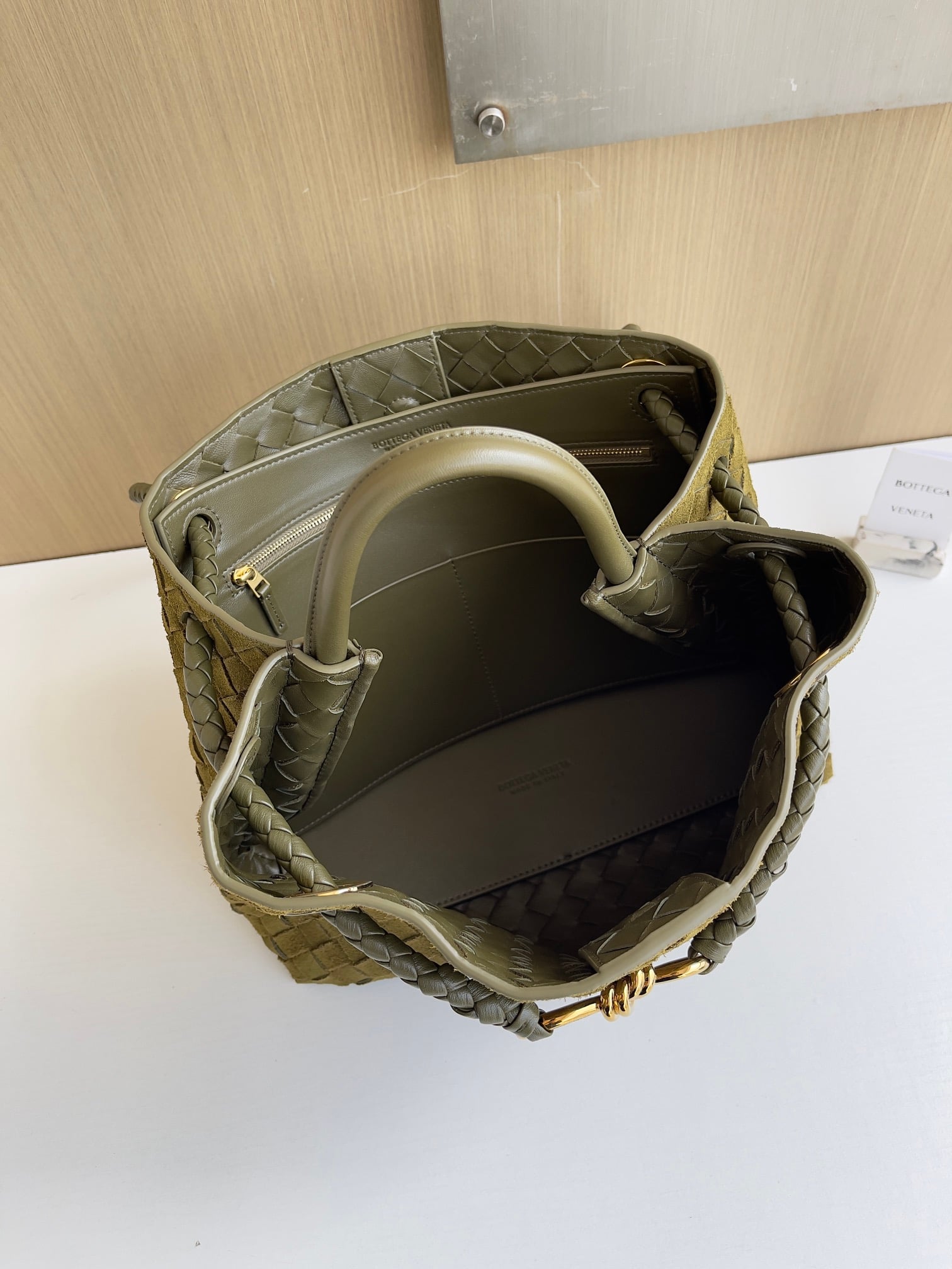 Andiamo Bottega Veneta 743572.A17