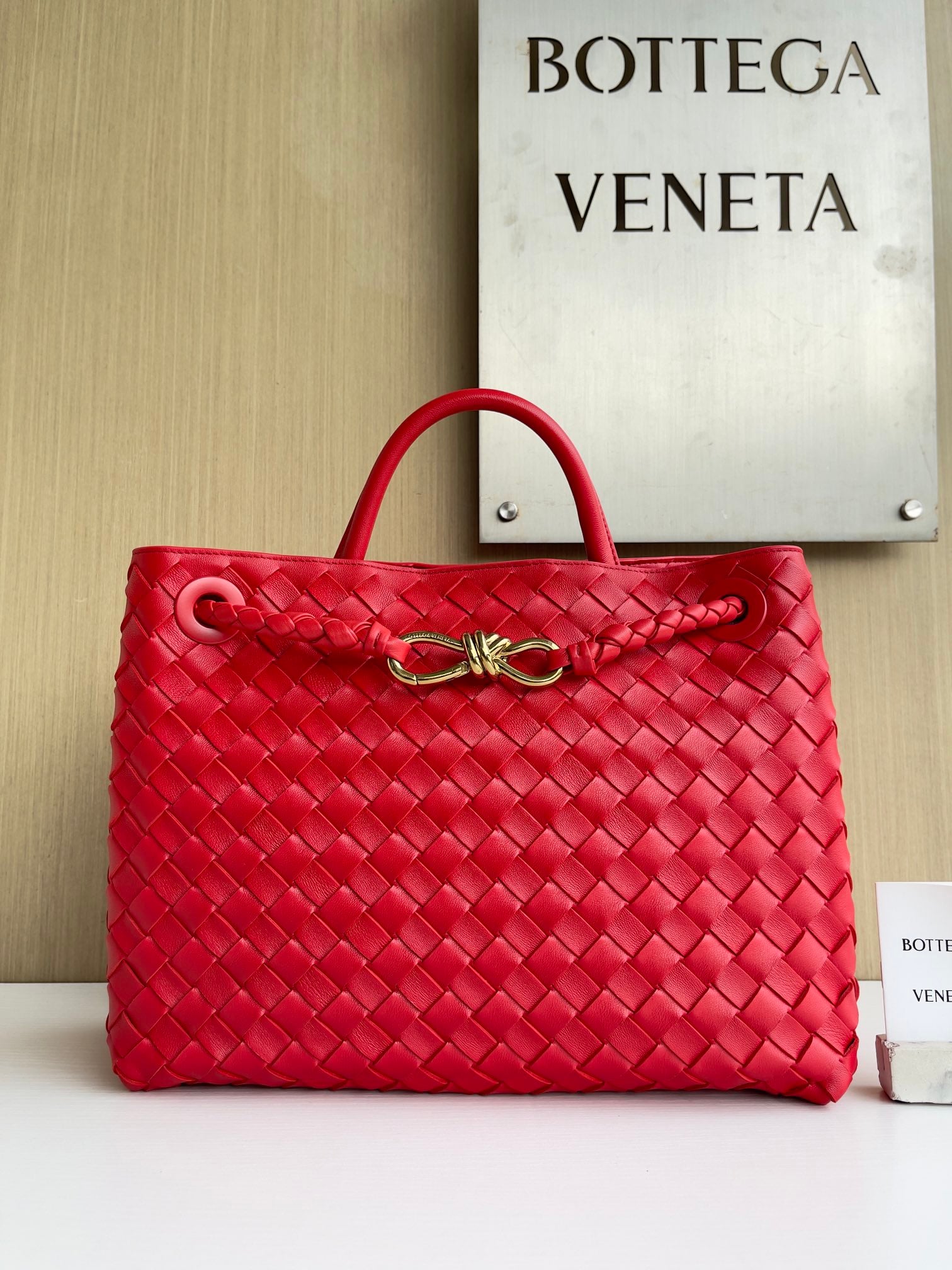 Andiamo Bottega Veneta 743572.A18