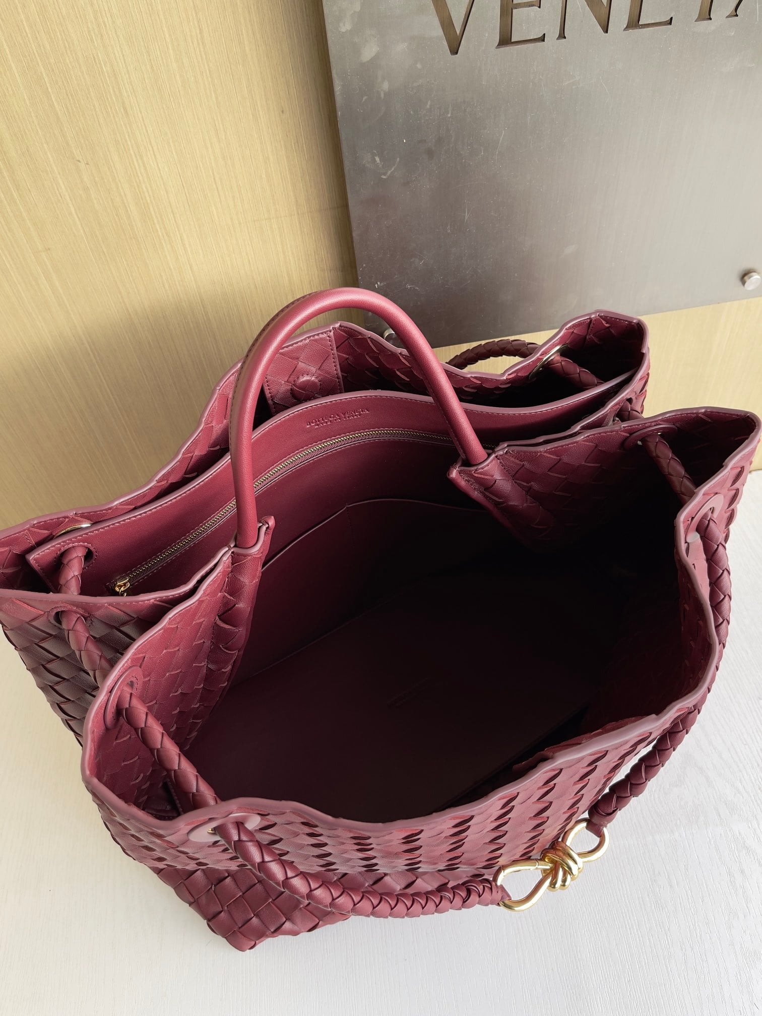 Andiamo Bottega Veneta 743575.A7