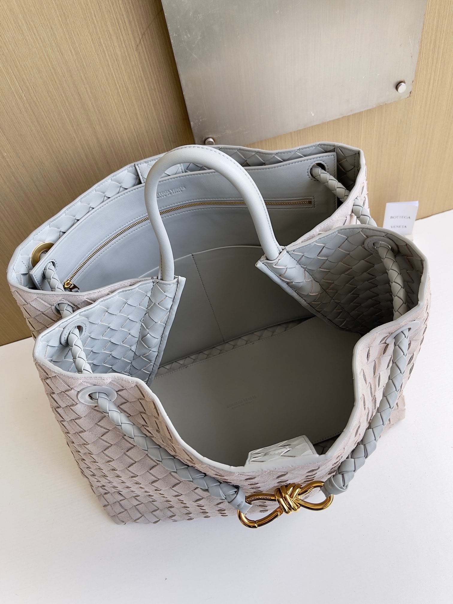 Andiamo Bottega Veneta 743575.A8
