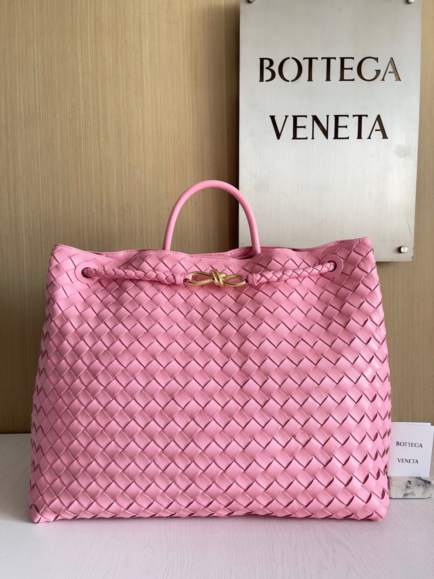 Andiamo Bottega Veneta 743575.A12