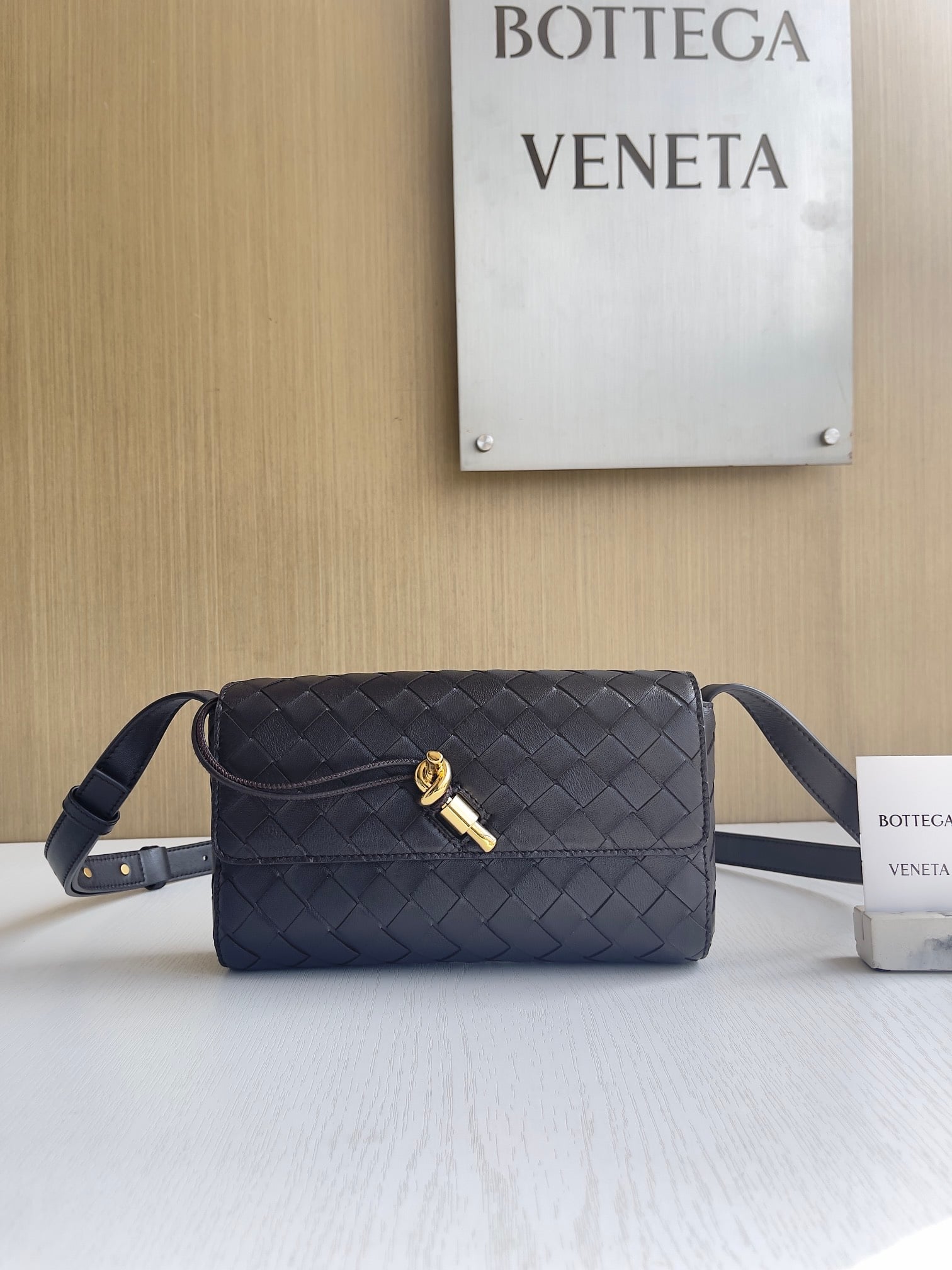 Andiamo Bottega Veneta 755545.A3