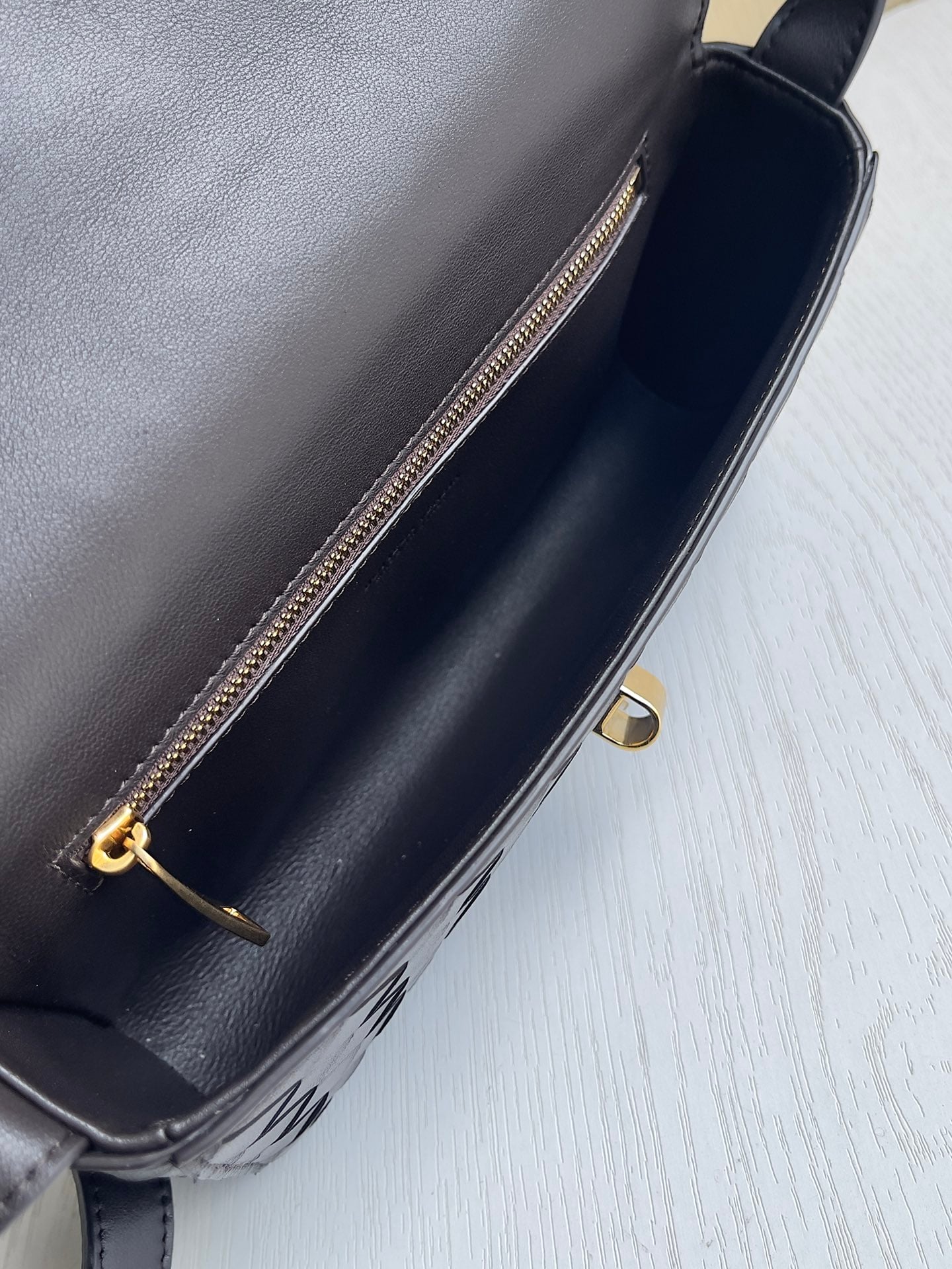Andiamo Bottega Veneta 755545.A3