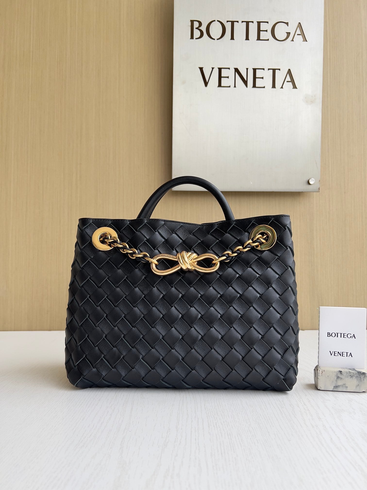 Andiamo Bottega Veneta 786008.A3