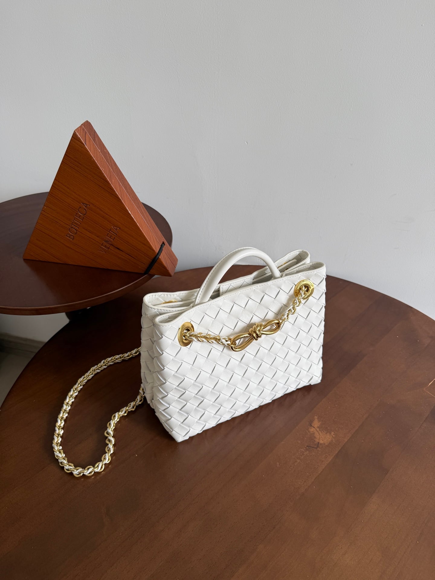Andiamo Bottega Veneta 786008.A4