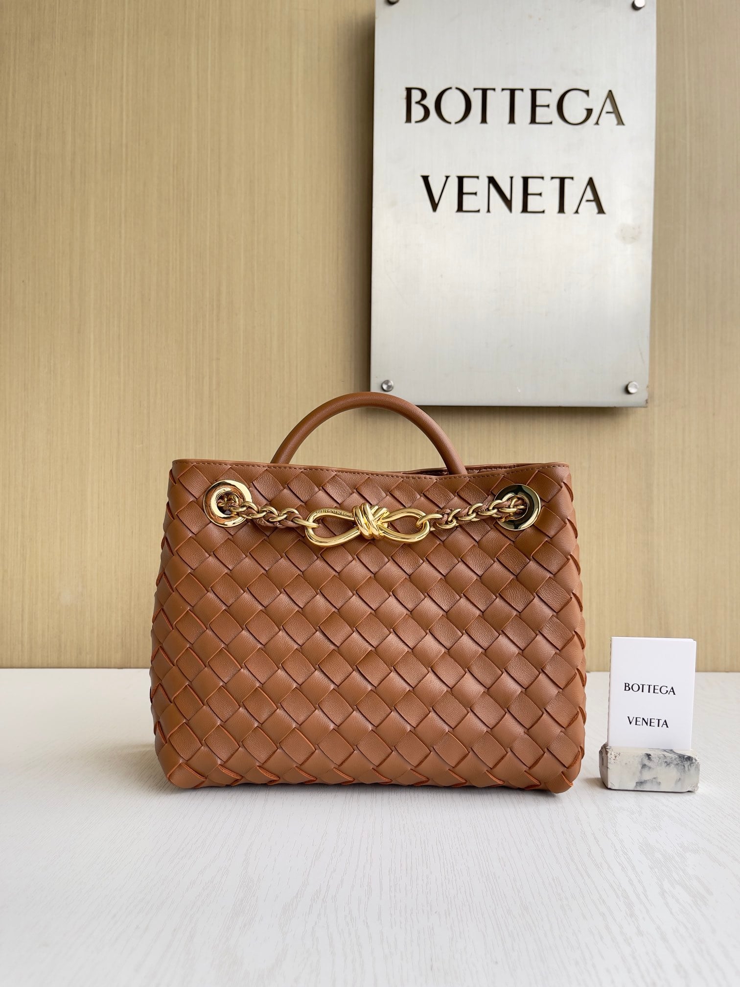 Andiamo Bottega Veneta 786008.A5