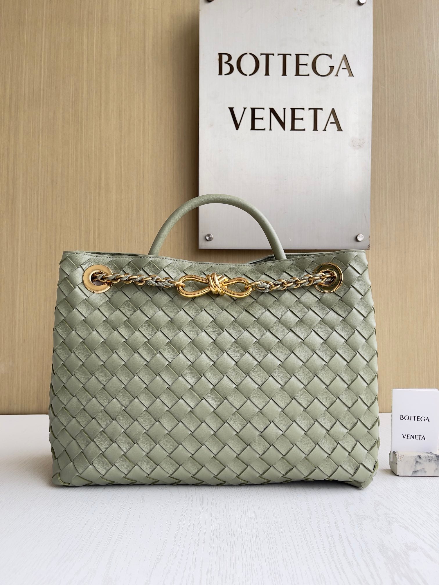 Andiamo Bottega Veneta 786009.A5