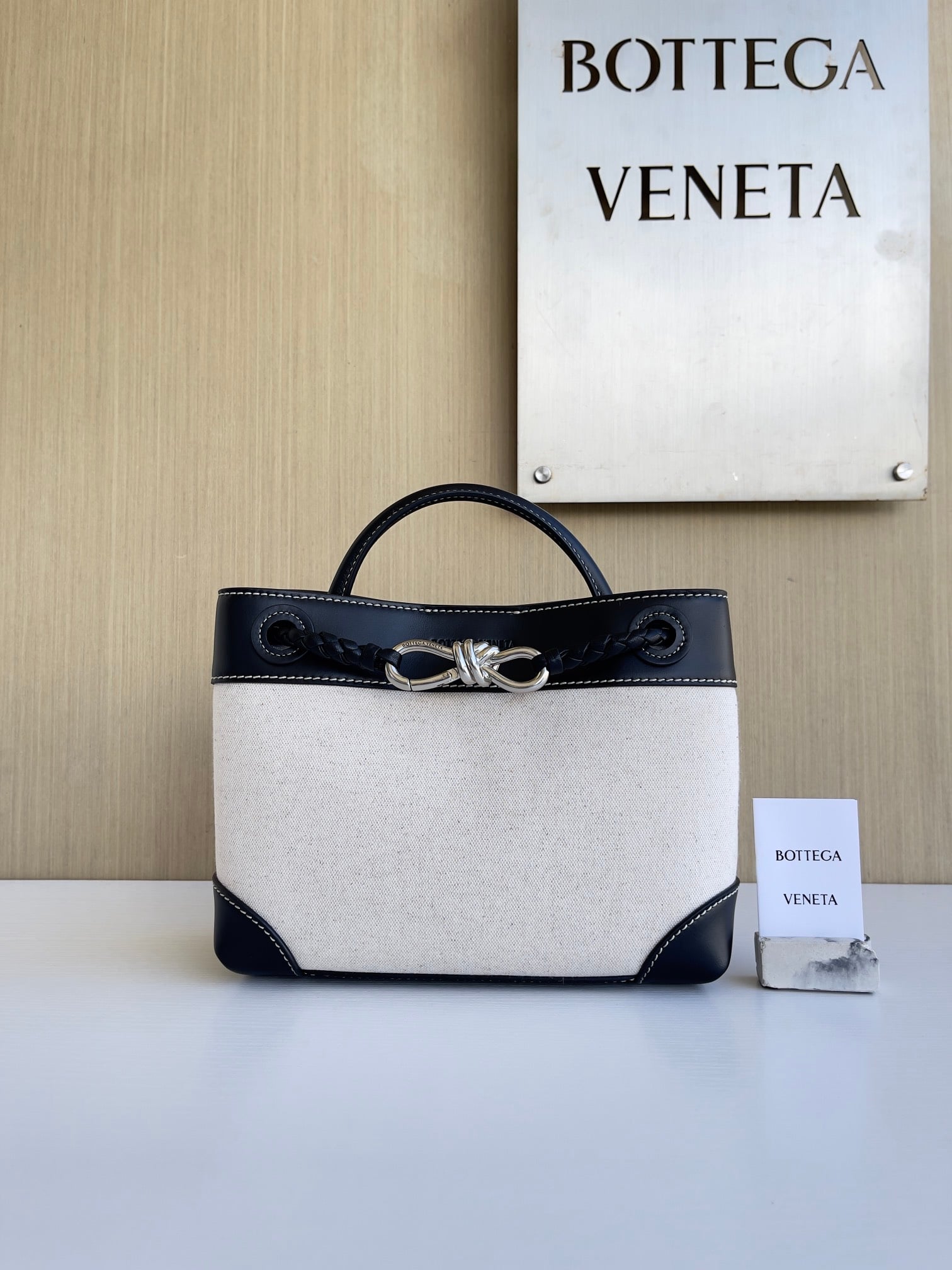 Andiamo Bottega Veneta 791594.A3