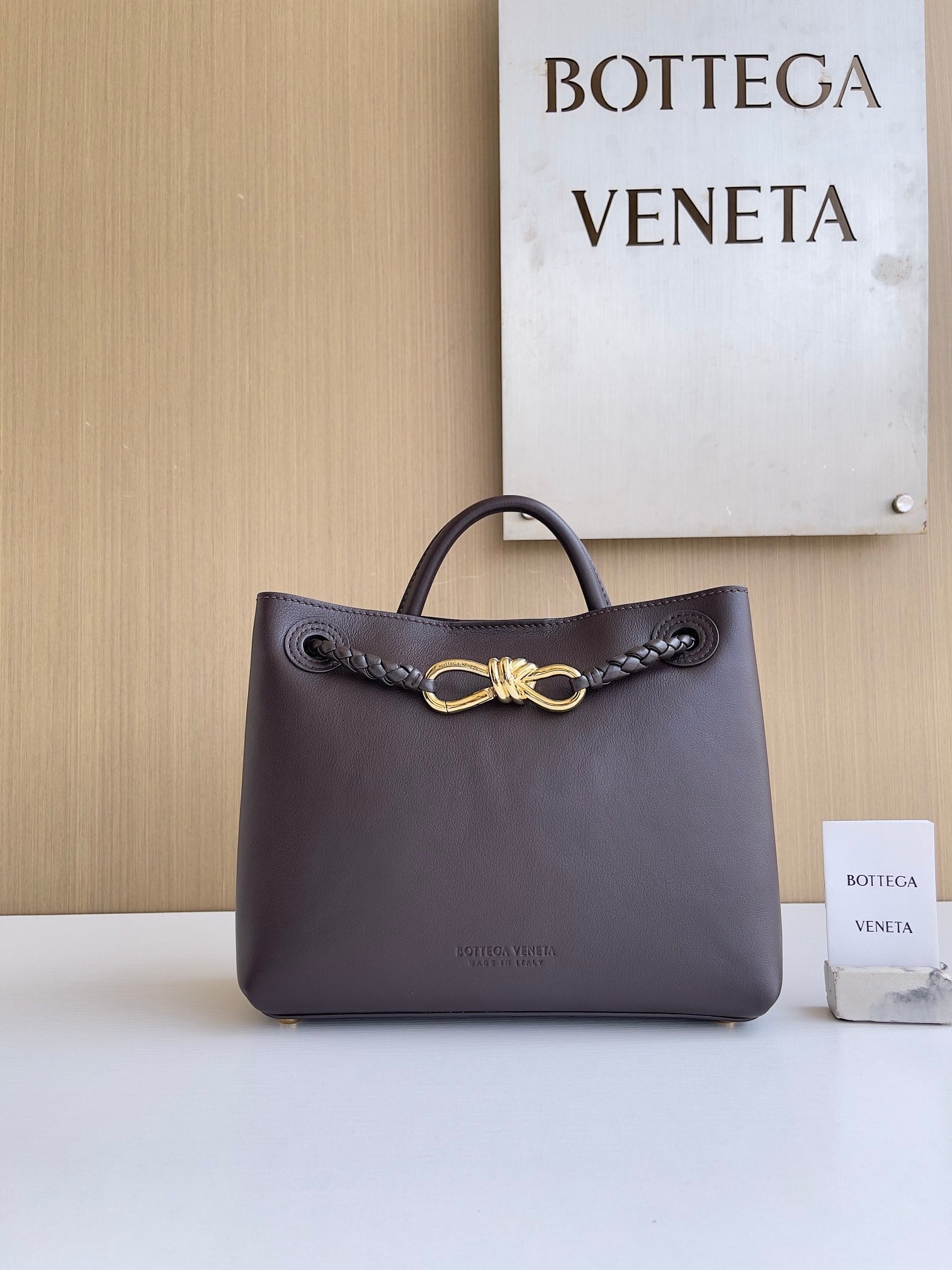 Andiamo Bottega Veneta 810213.A1