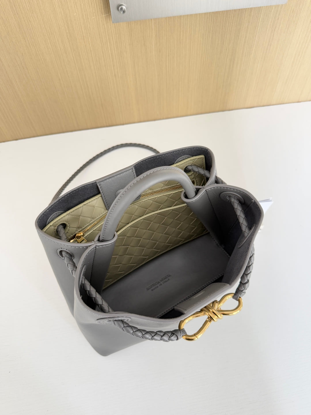 Andiamo Bottega Veneta 810213.A3