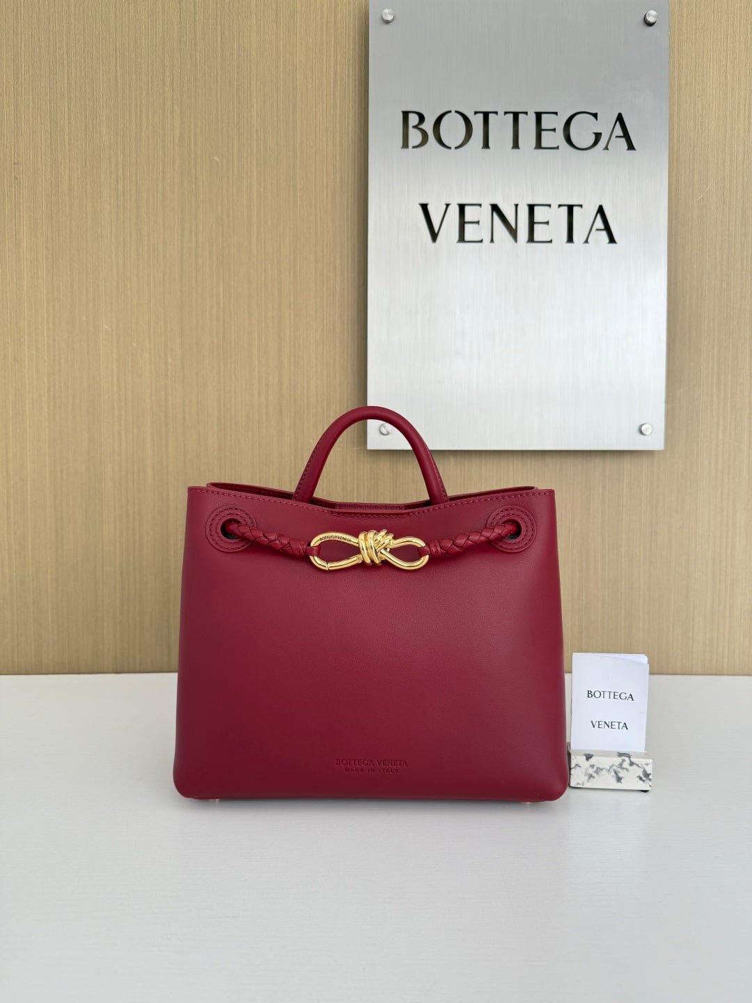 Andiamo Bottega Veneta 810213.A6