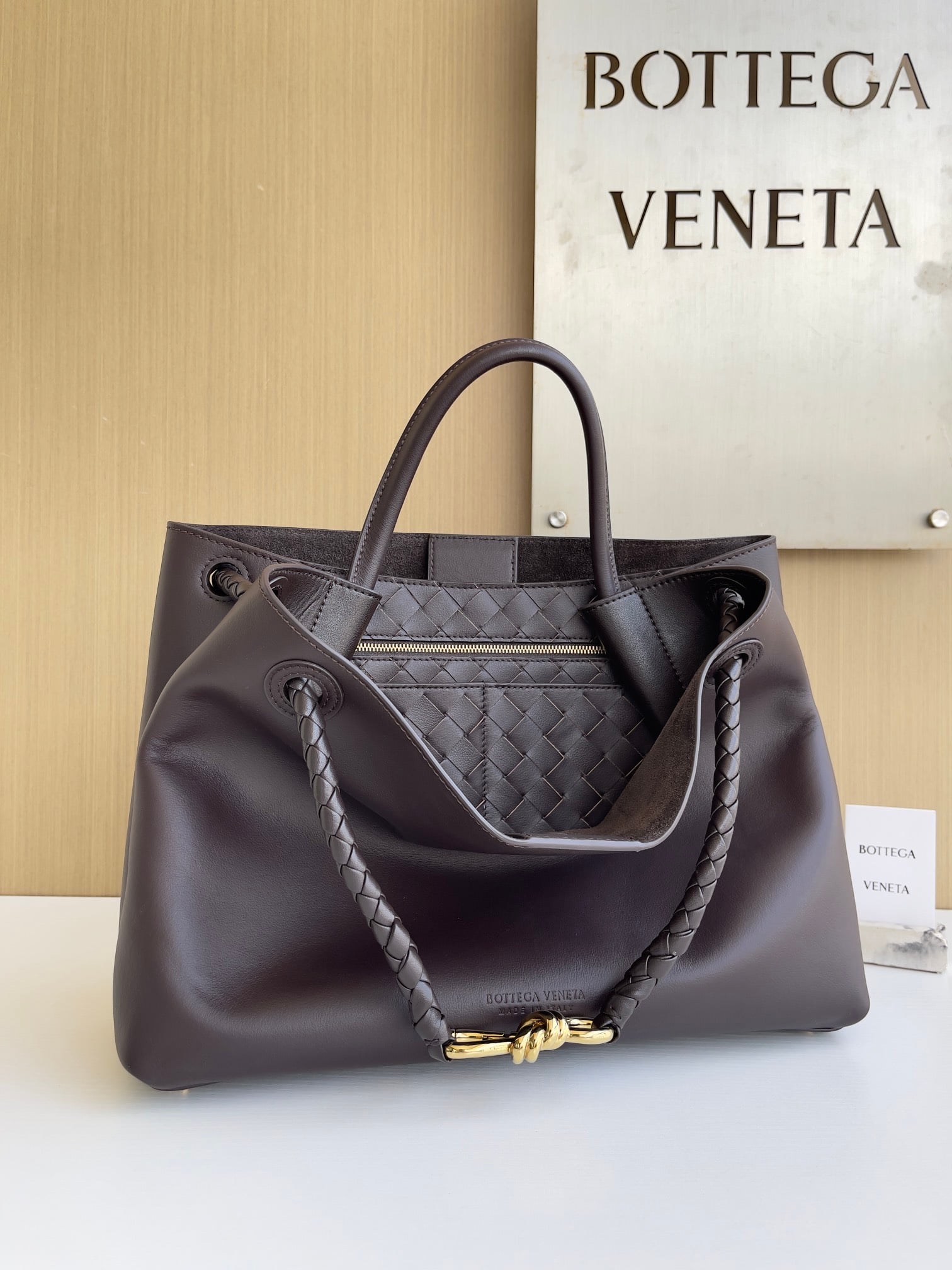 Andiamo Bottega Veneta 810214.A2