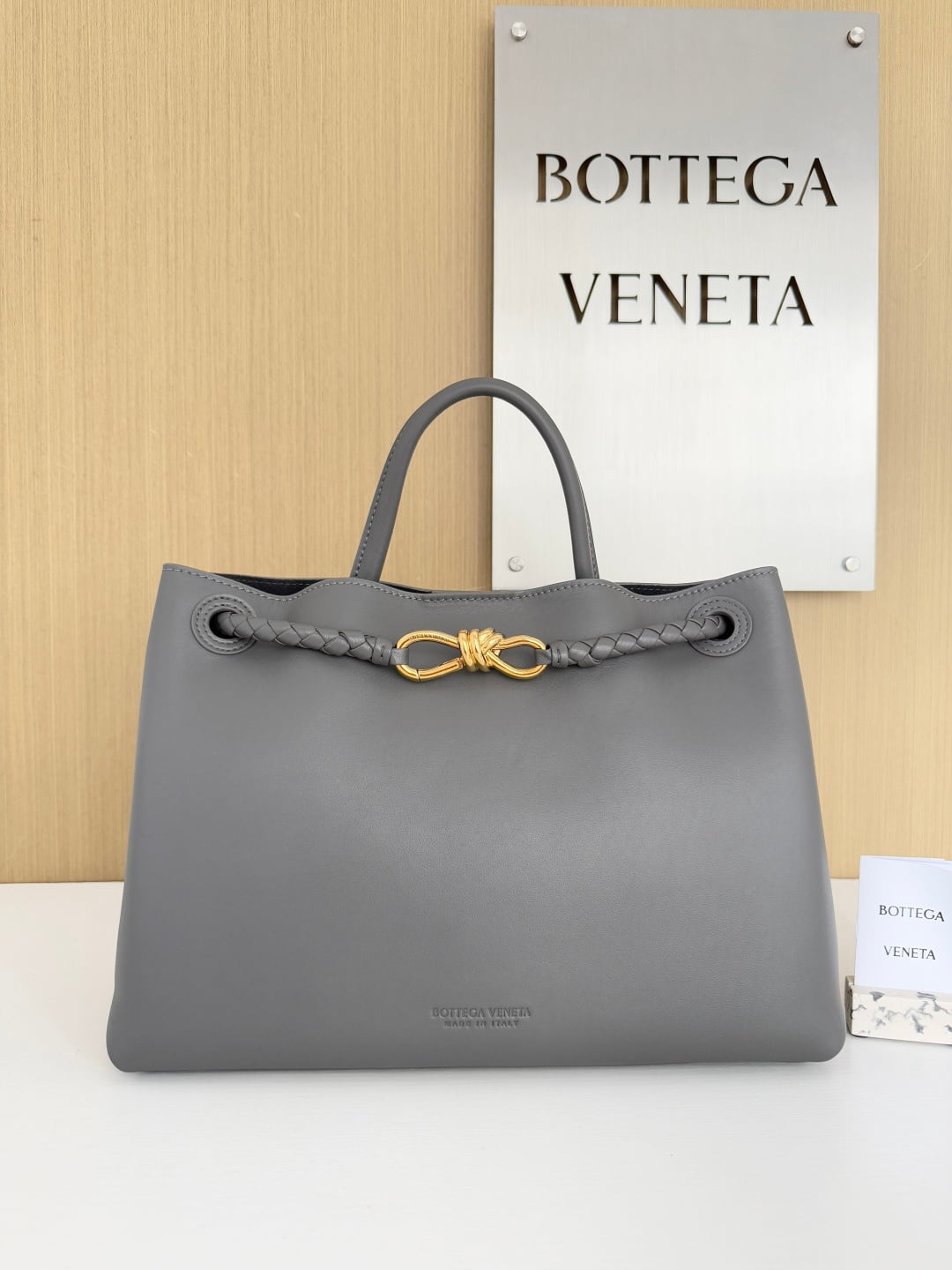 Andiamo Bottega Veneta 810214.A6