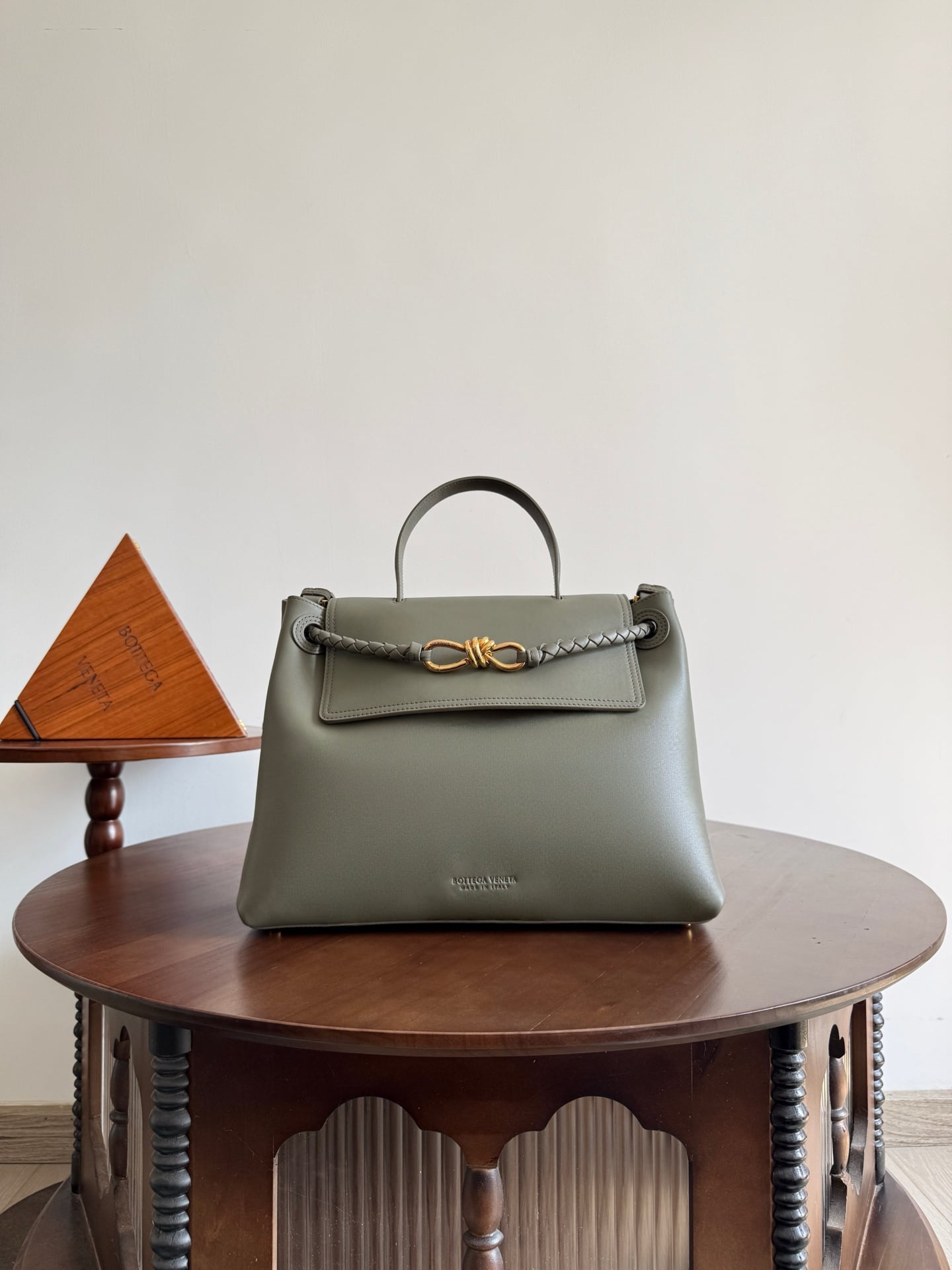 Andiamo Bottega Veneta 817231.A6
