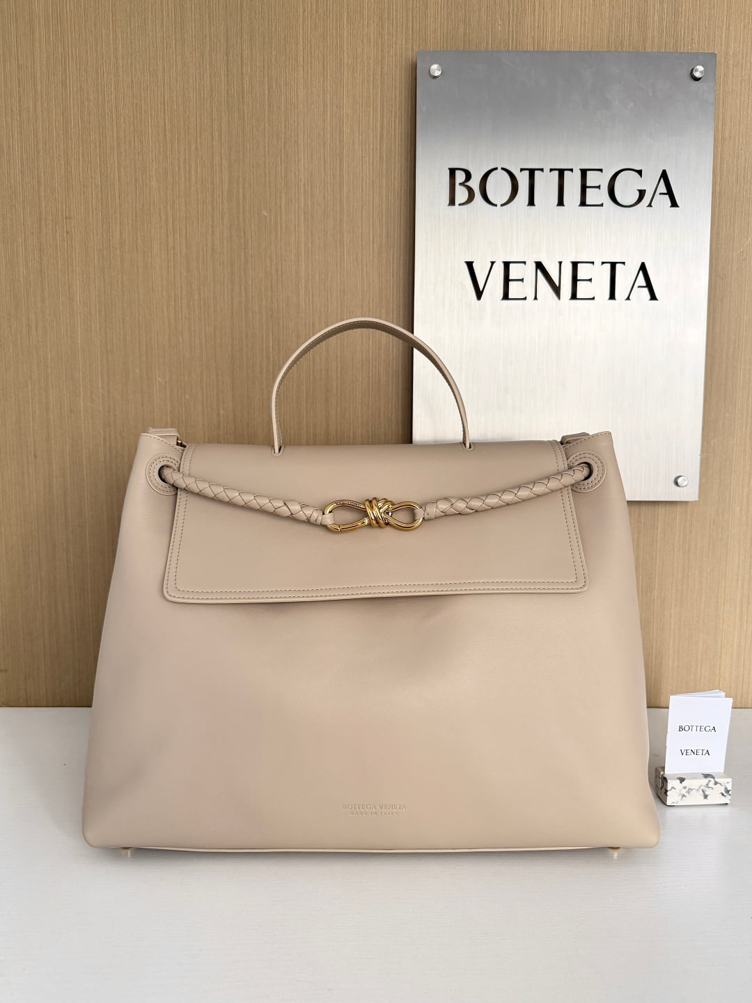 Andiamo Bottega Veneta 826195.A1
