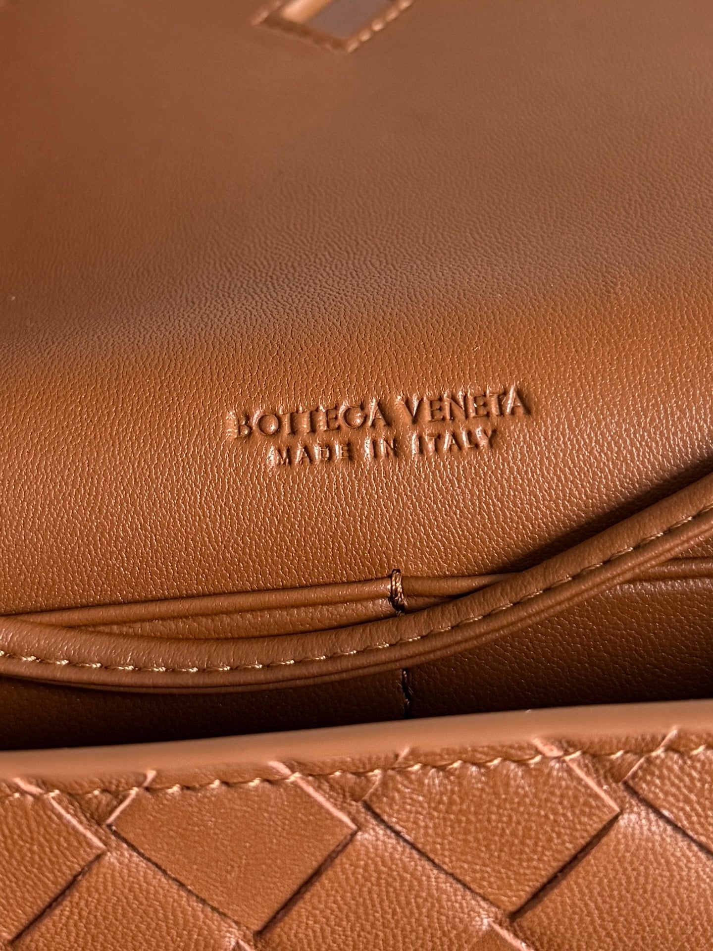 Andiamo Bottega Veneta 836940.A1