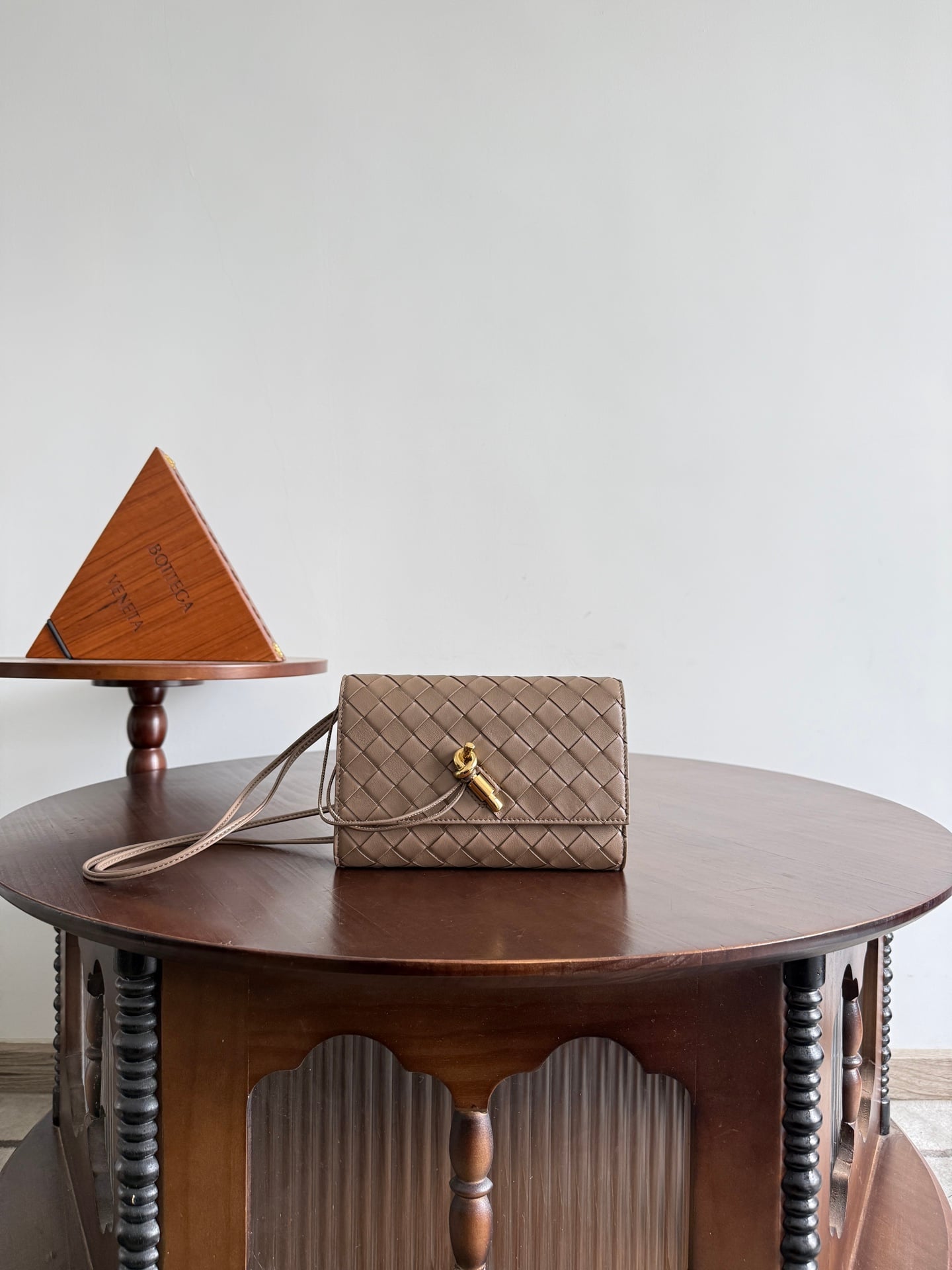 Andiamo Bottega Veneta 836940.A2