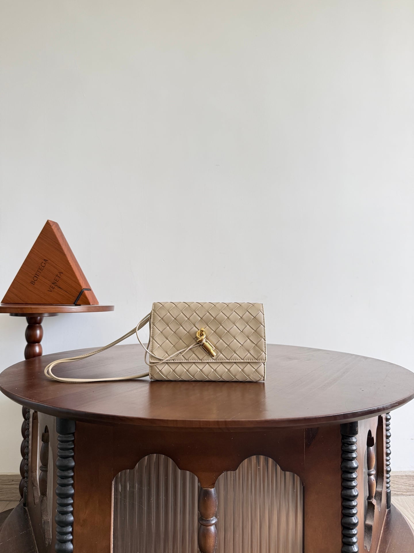 Andiamo Bottega Veneta 836940.A8