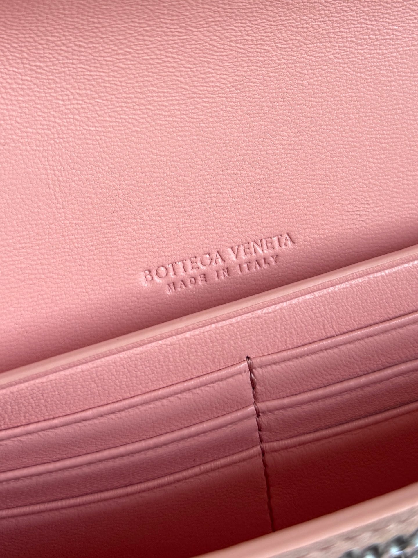 Andiamo Bottega Veneta 844124.A1