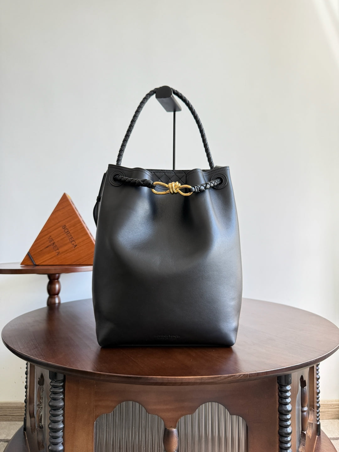 Andiamo Bottega Veneta 844169.A2