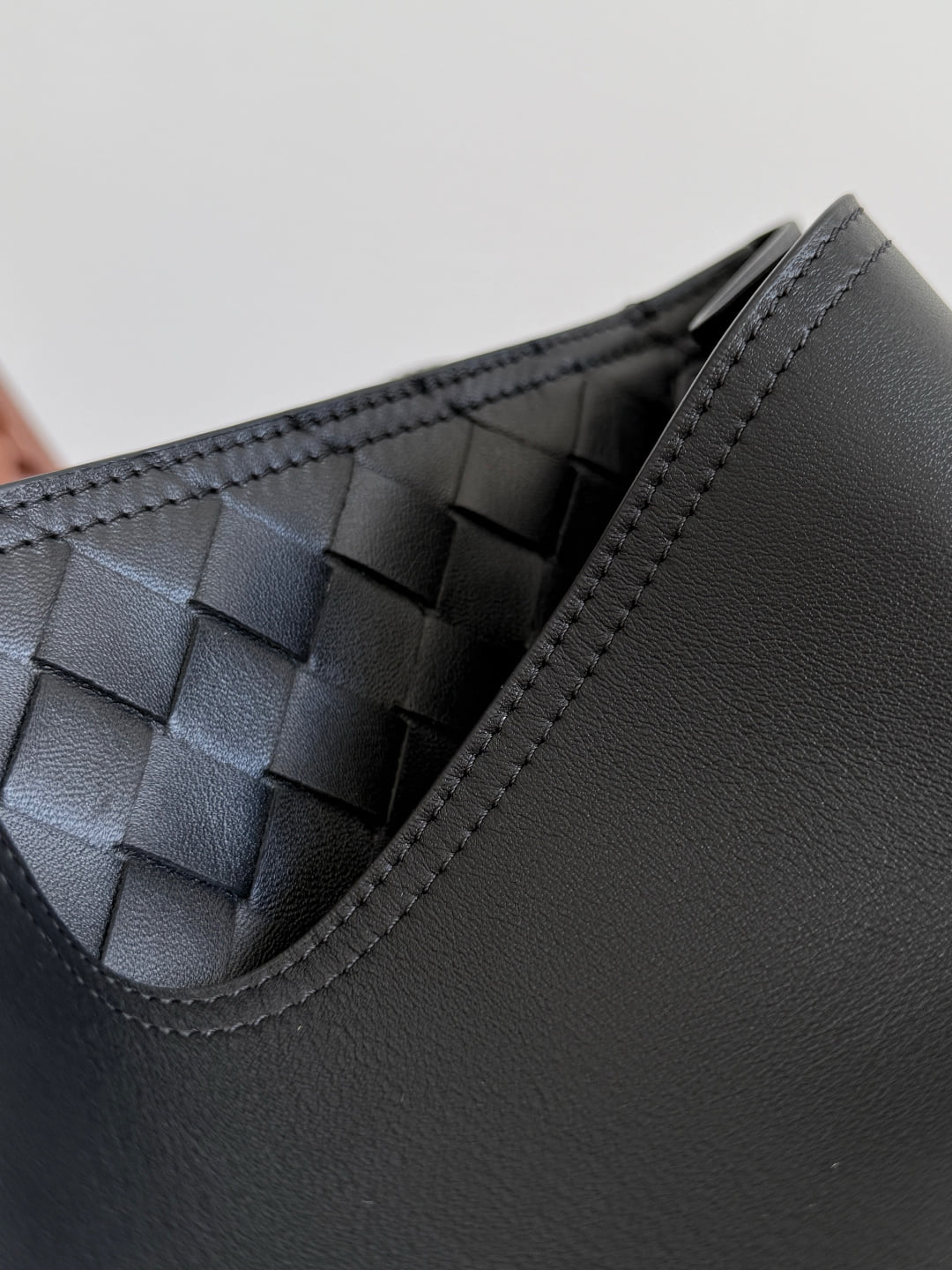 Andiamo Bottega Veneta 844169.A2