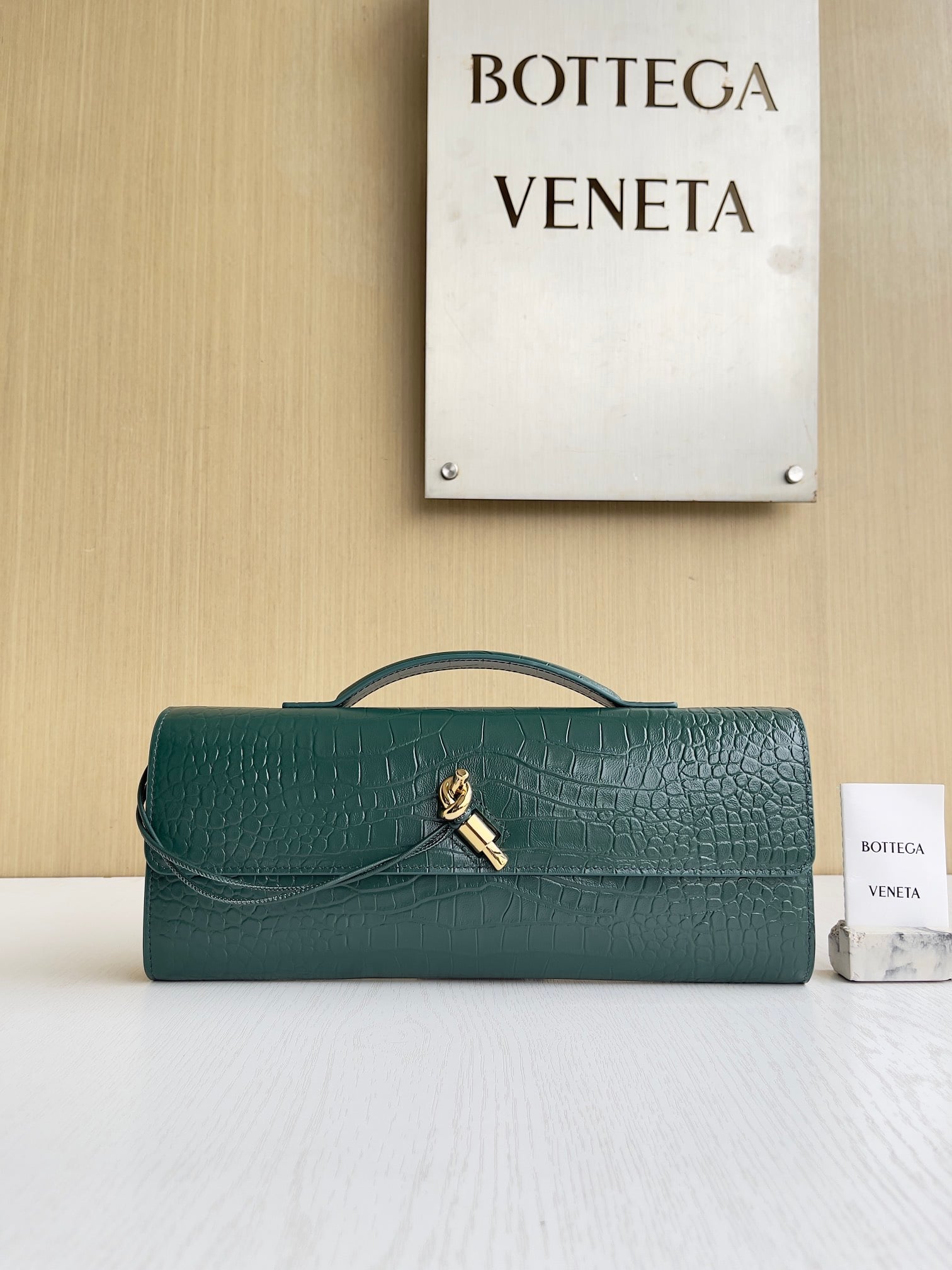 Andiamo - зеленый Bottega Veneta 741511.A20
