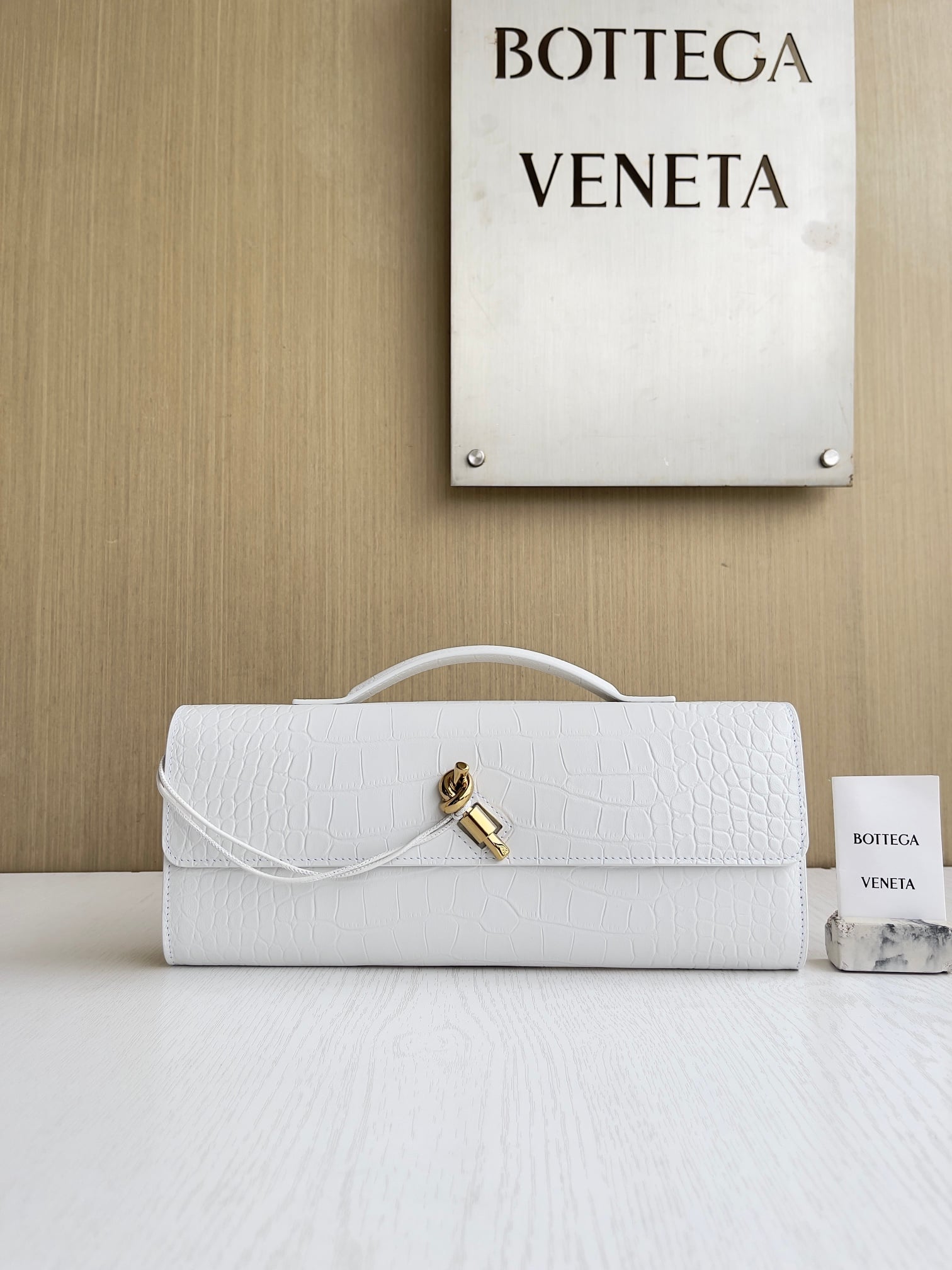 Andiamo - зеленый Bottega Veneta 741511.A23