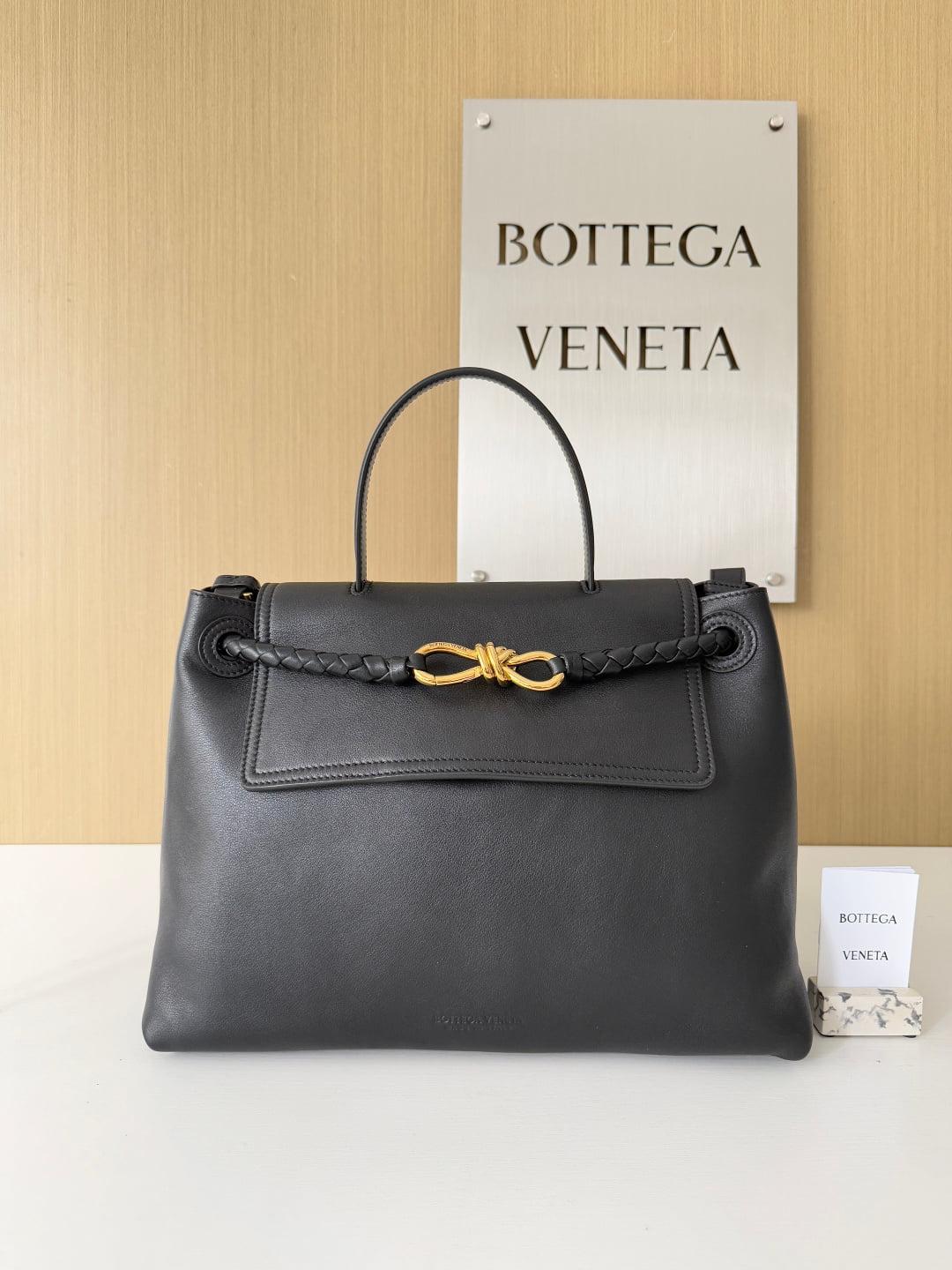Andiamo - черный Bottega Veneta 817231.A8