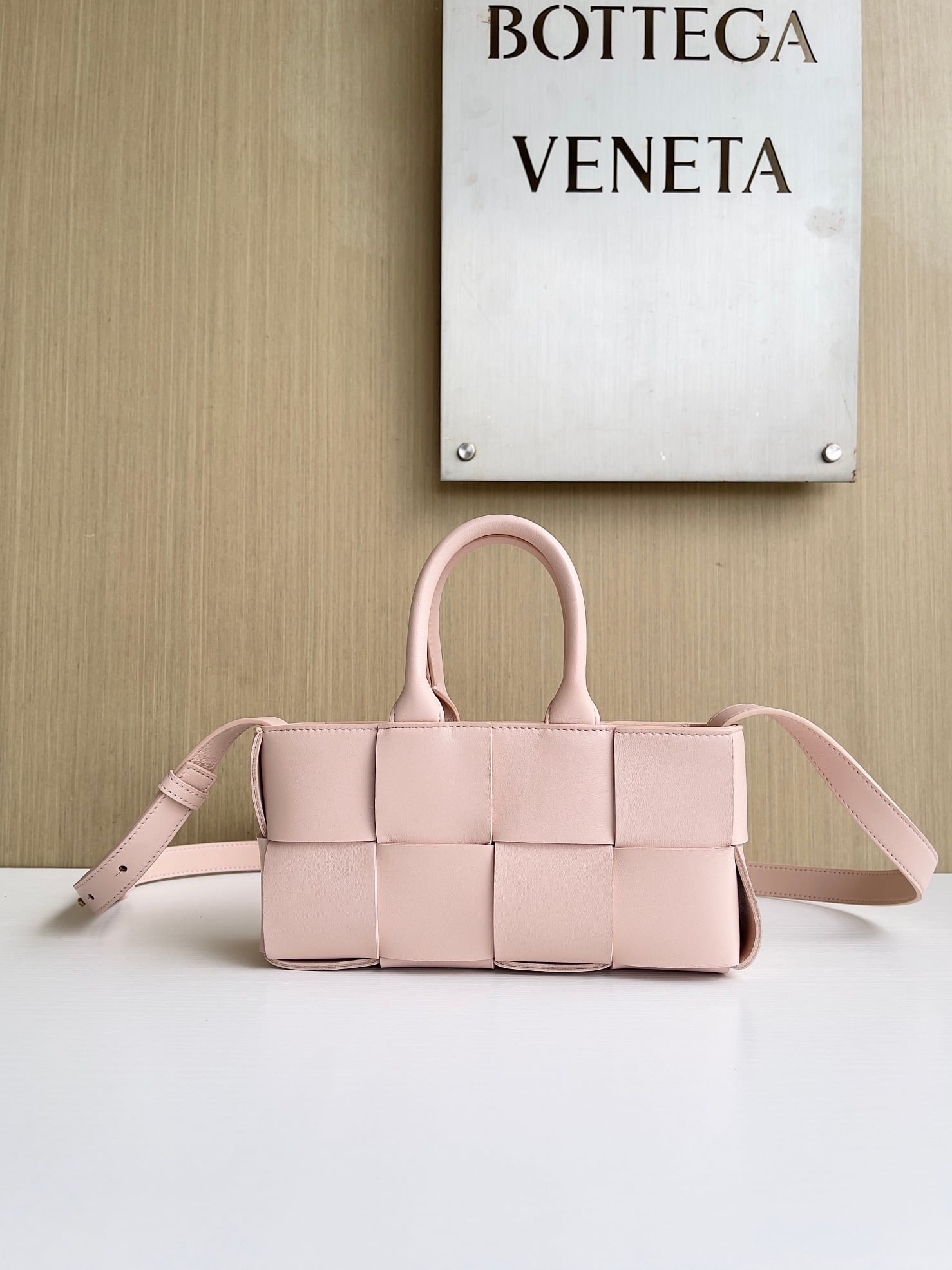 Arco Bottega Veneta 776778.A2