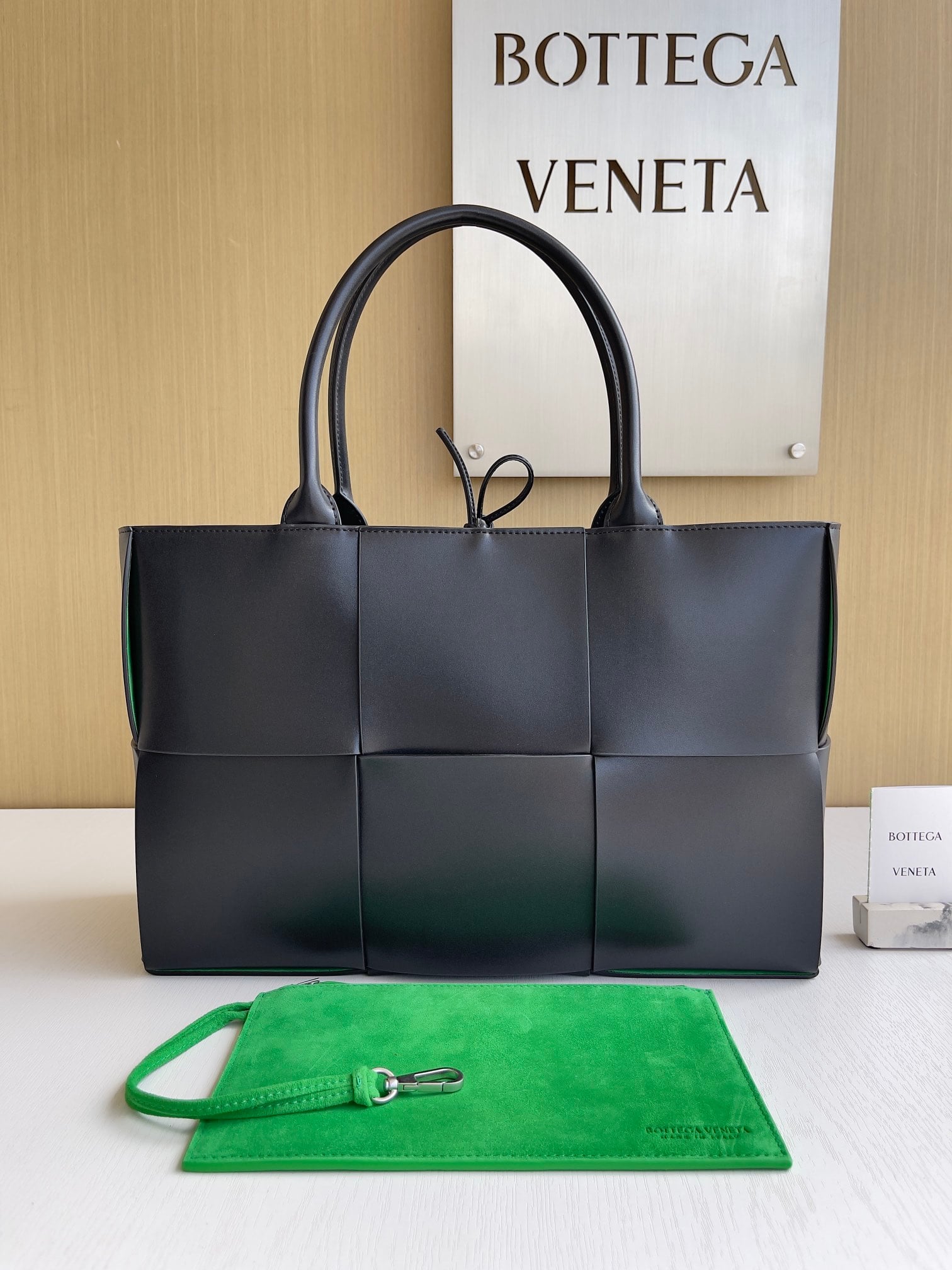 Arco Tote Bottega Veneta 609175.A11